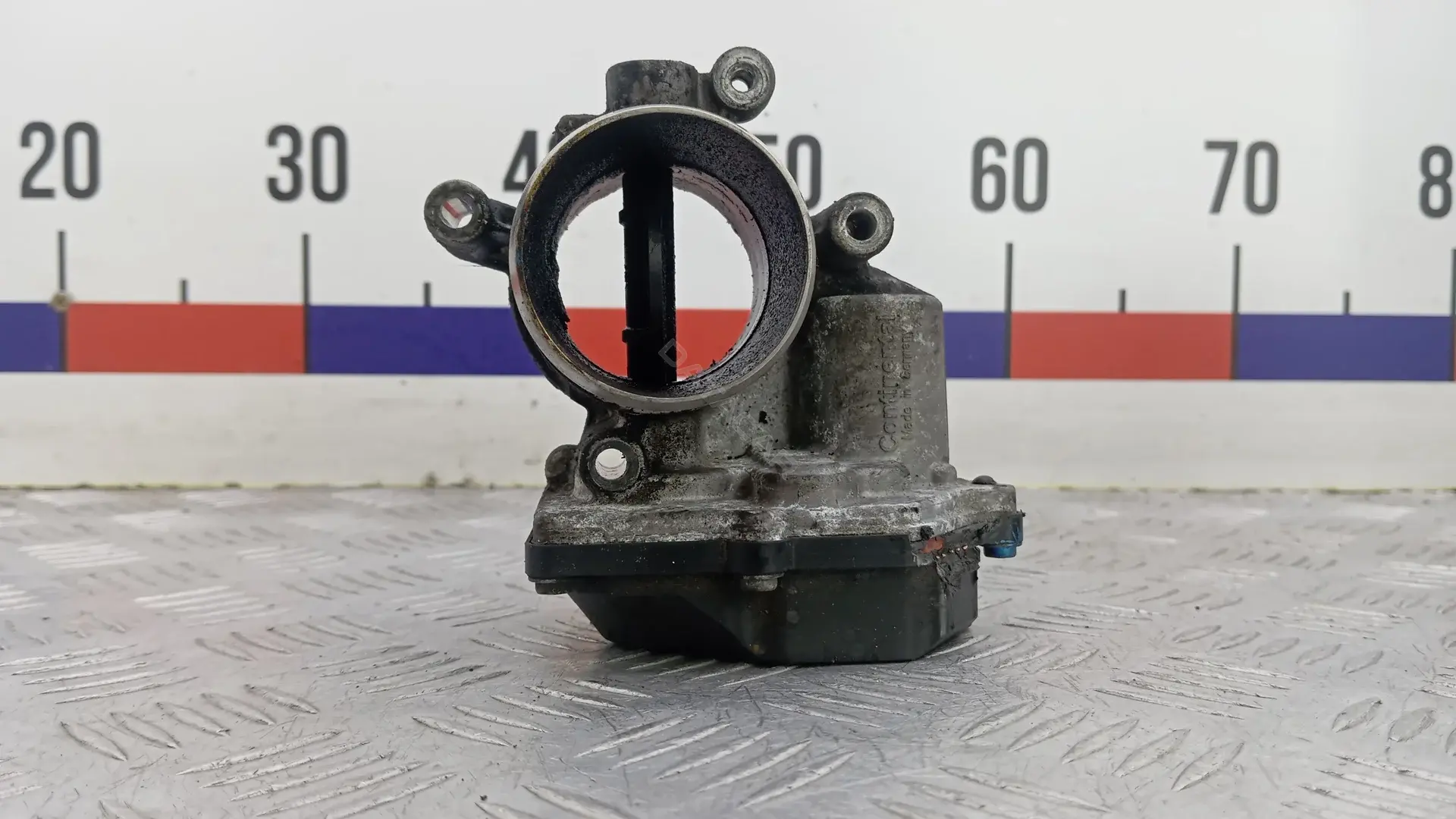 Дроссельная заслонка 03L128063E