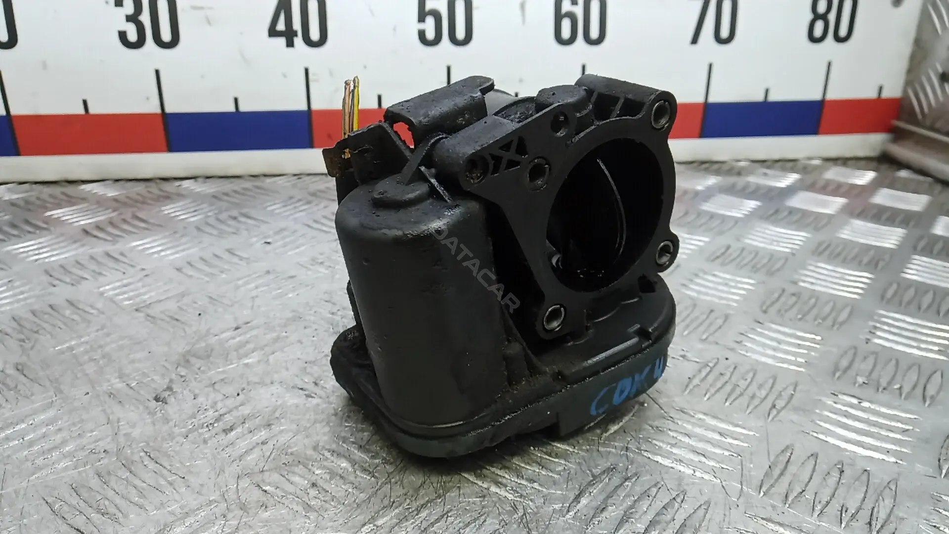 Дроссельная заслонка LR004065
