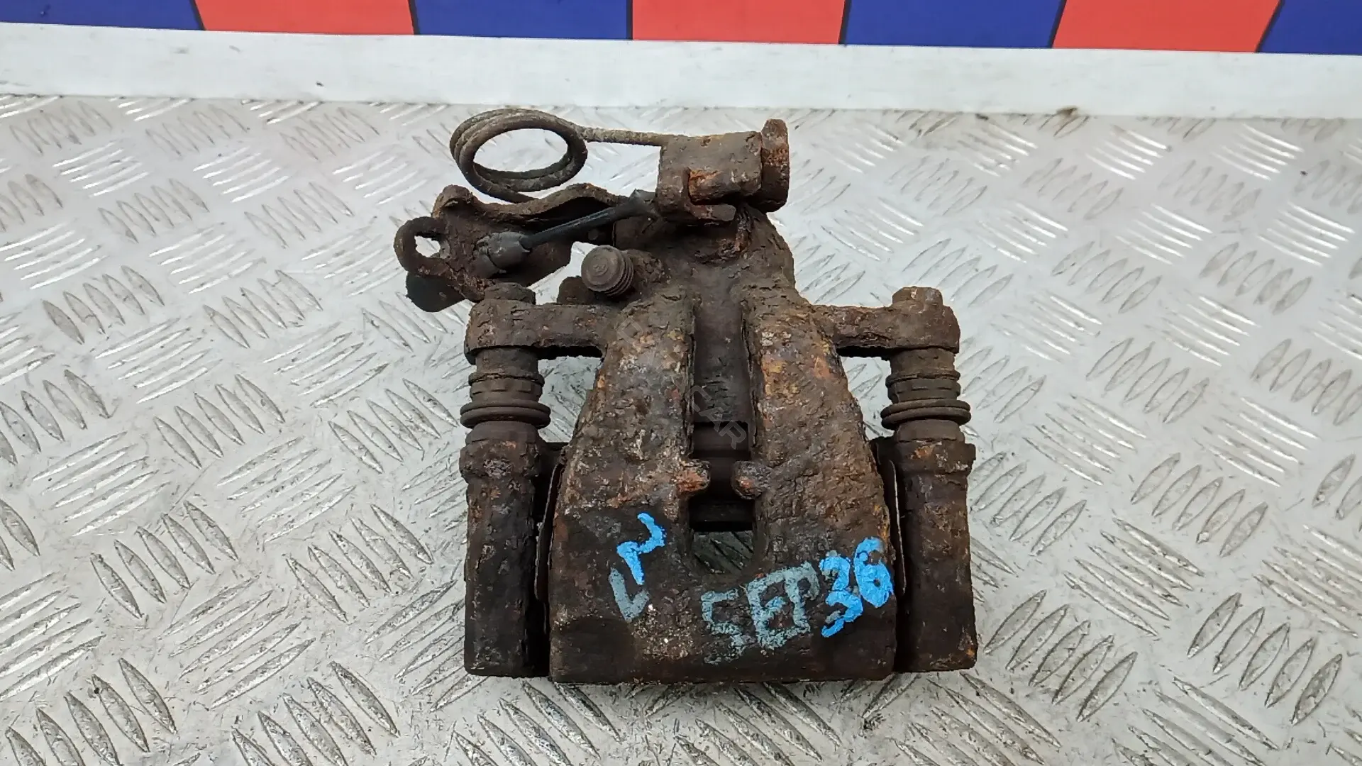 Суппорт тормозной 5EP36LS01