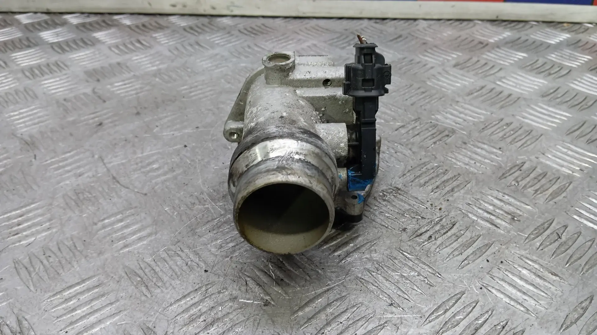 Дроссельная заслонка 161A09287R