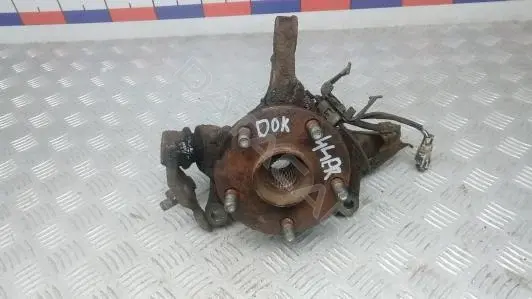 Поворотный кулак DOK440901