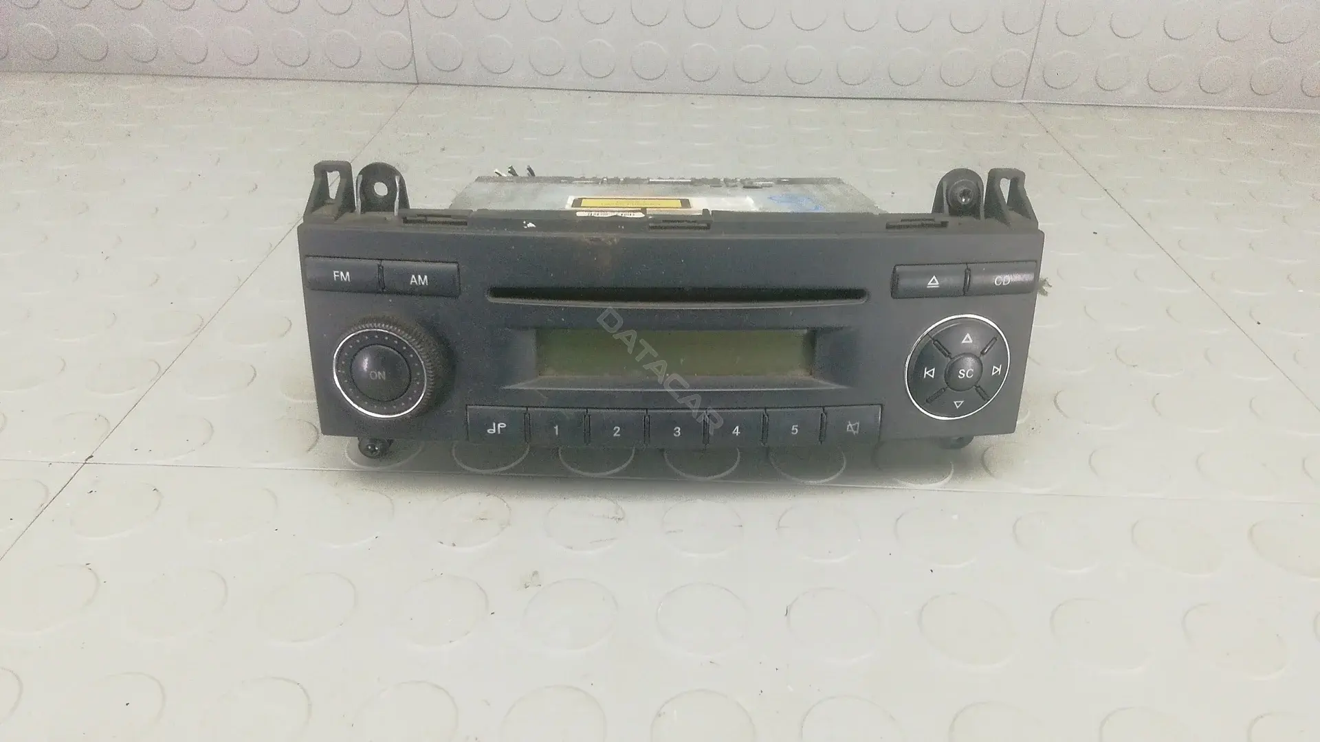 Магнитола KNK18I401