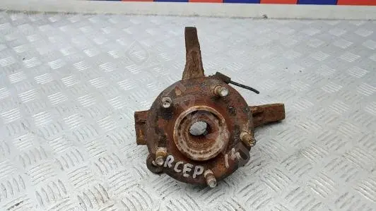 Поворотный кулак CEP140901