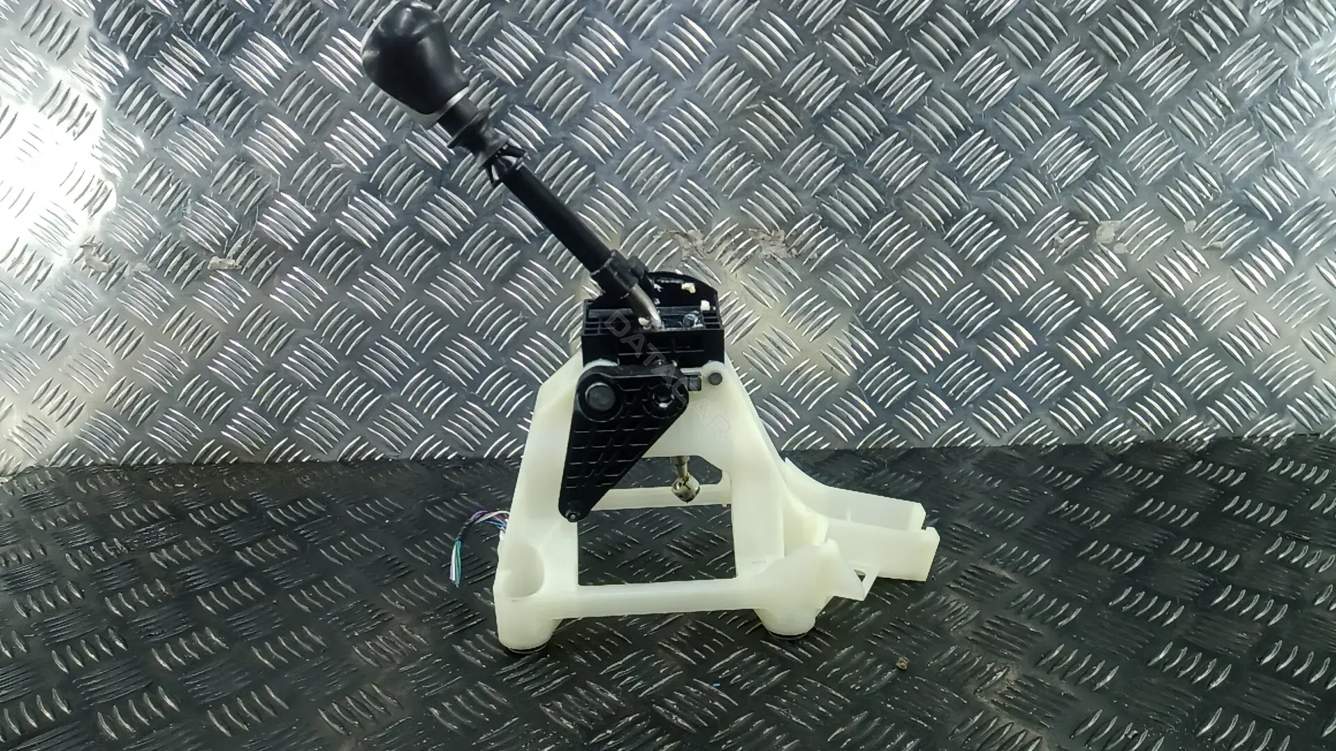 Кулиса 2450A083, 2470A082XA