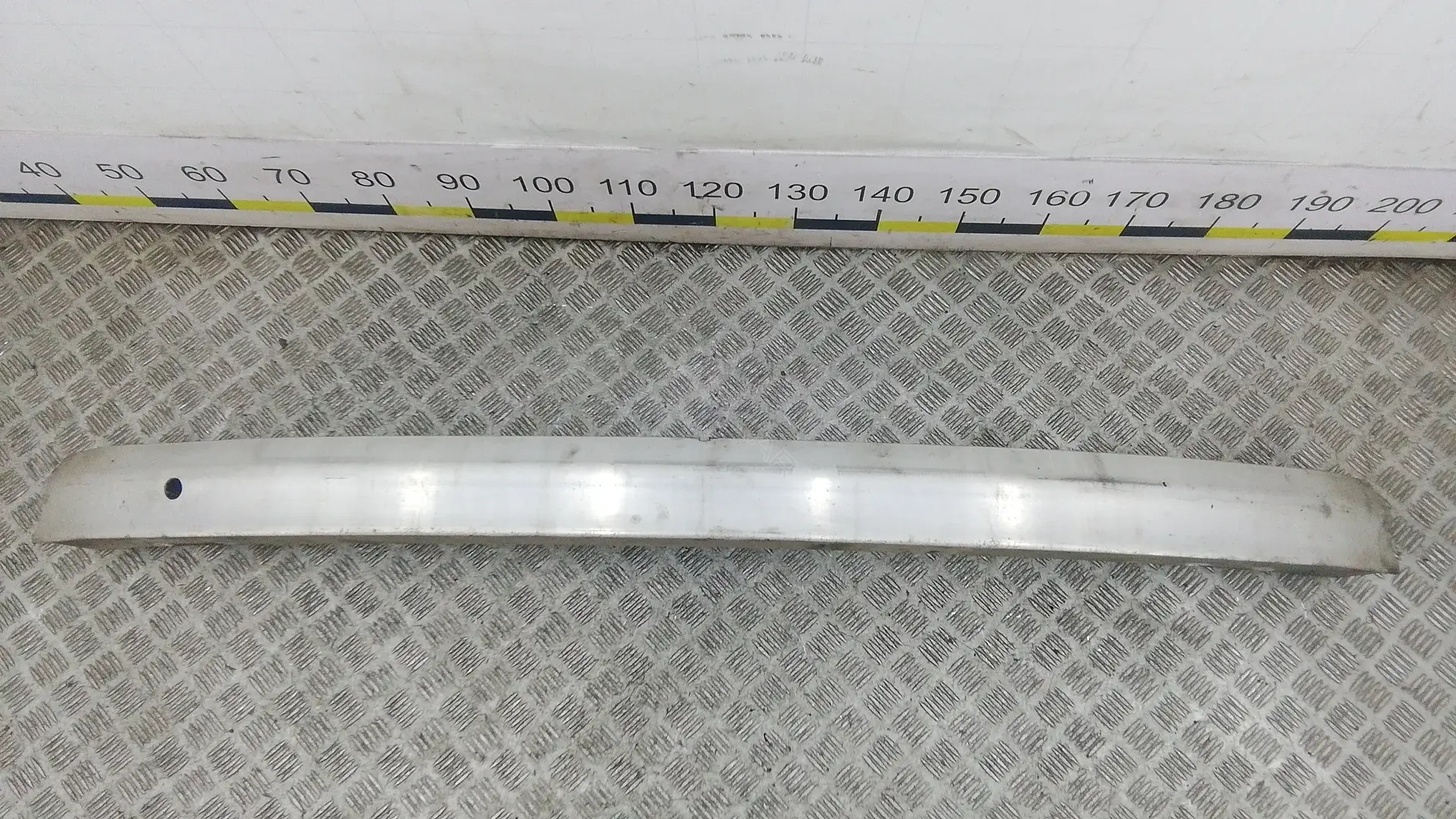 Усилитель бампера 3BA15O101