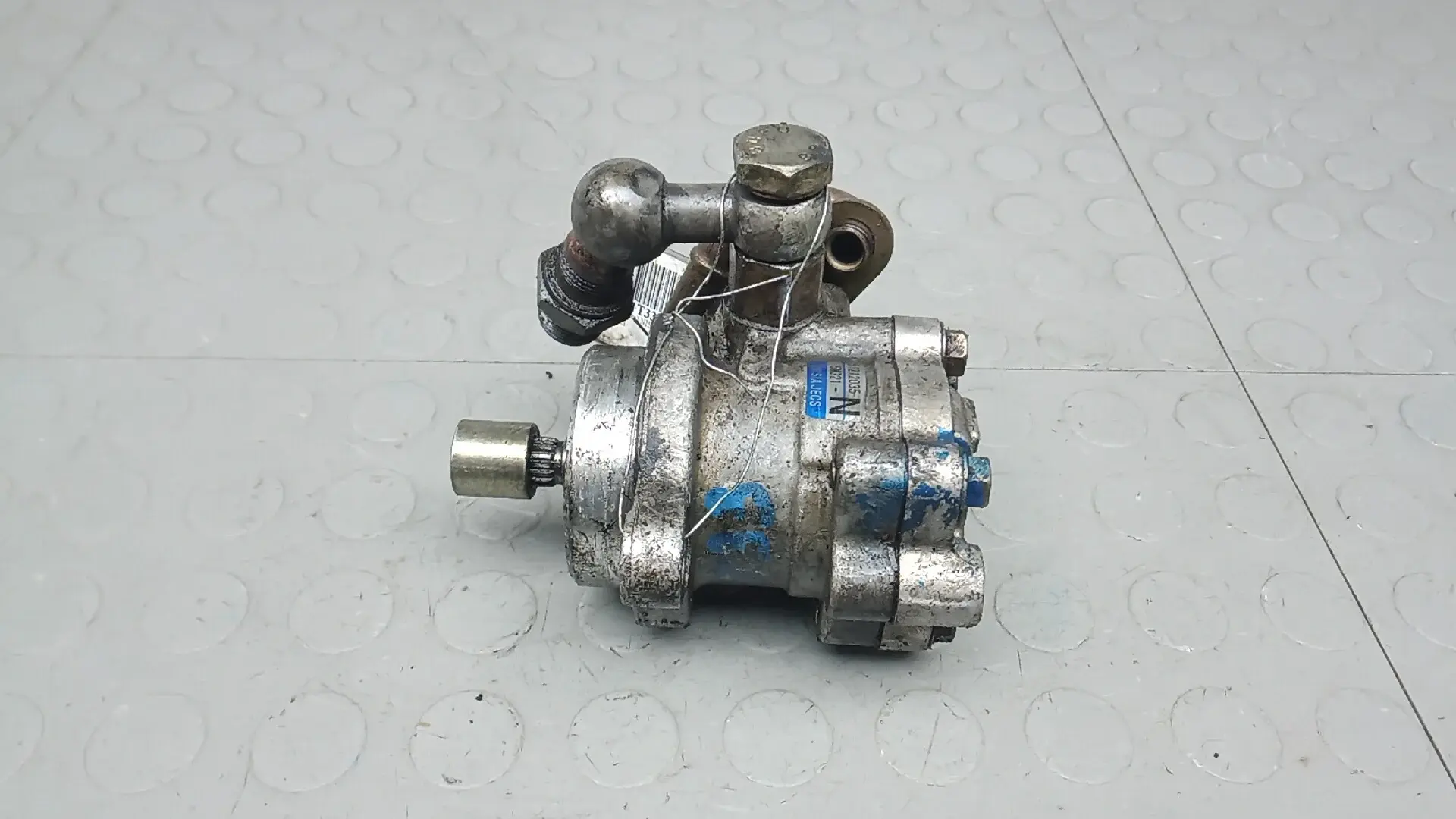 Насос гидроусилителя руля 51T33BT01