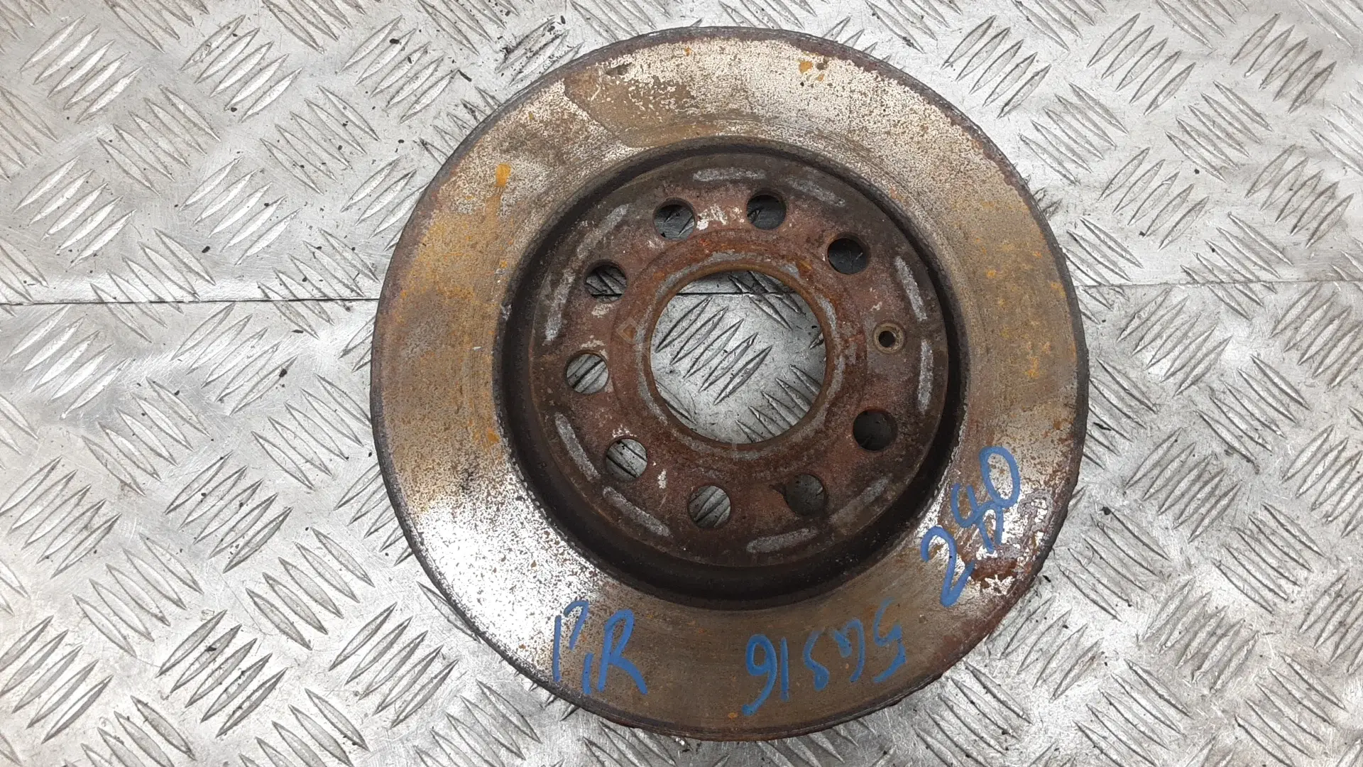 Тормозные диски 5GS16K601
