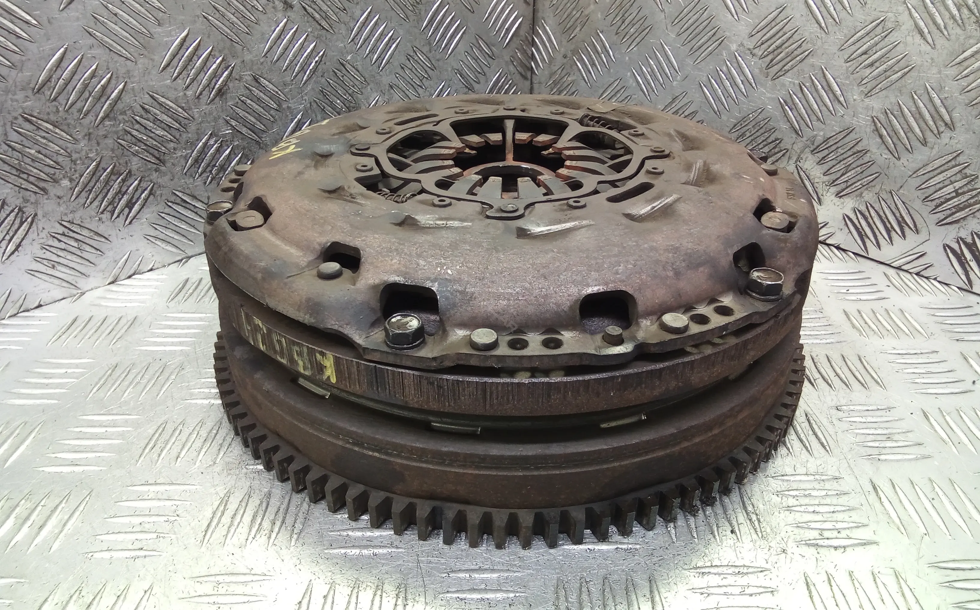 Маховик 134500W060