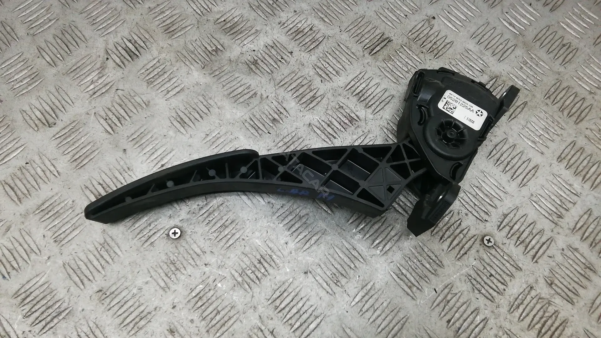 Педаль газа LBR14NW01