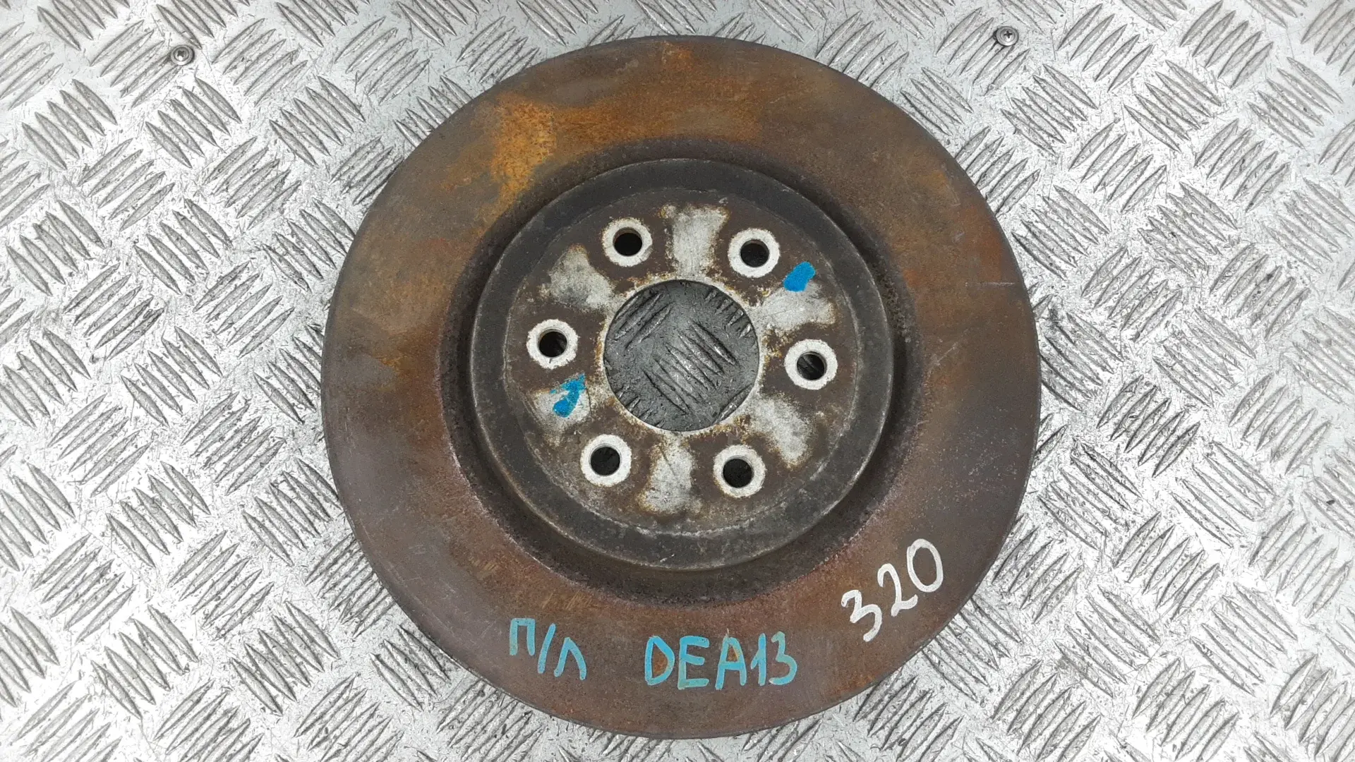 Тормозные диски DEA13N601