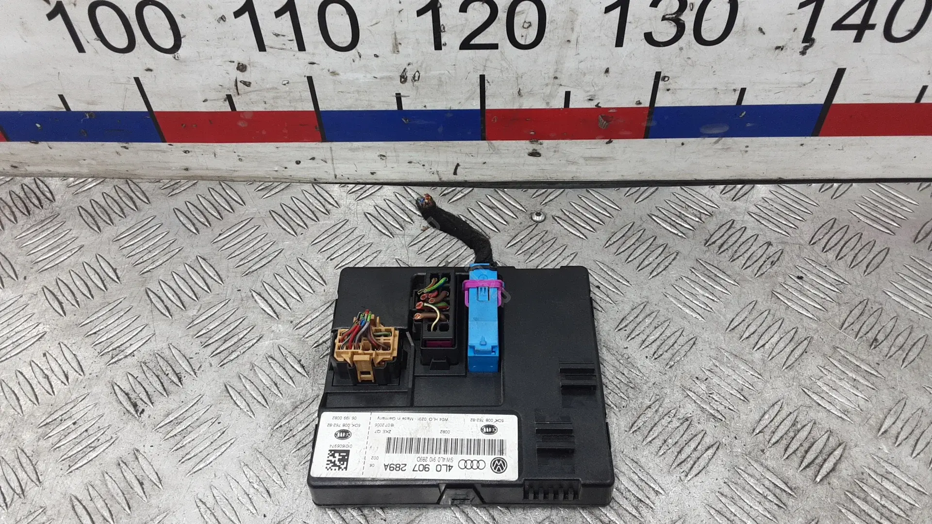 Блок комфорта 4l0907289a