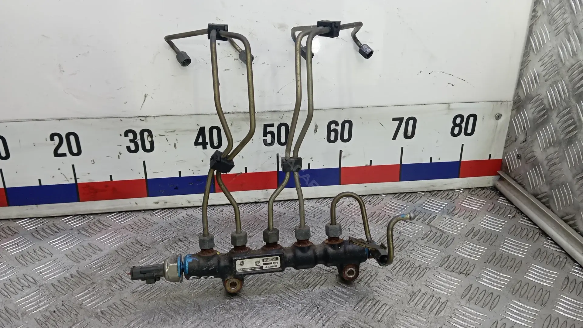 Топливная рейка 9654592680