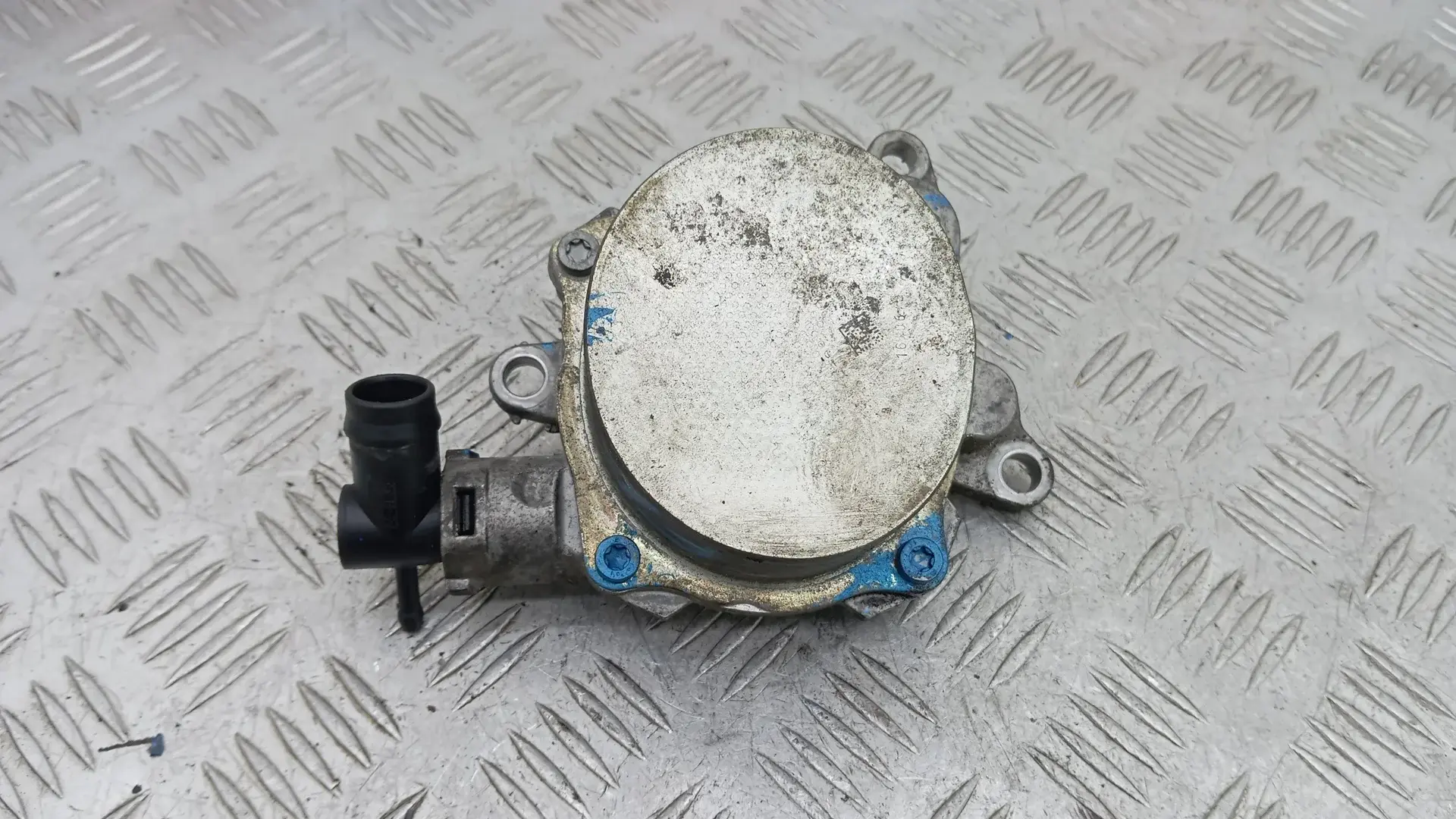 Вакуумный насос FA113KX01