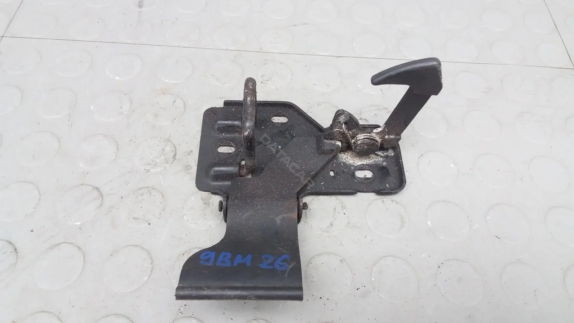 Ручка открывания капота 9BM26JB01