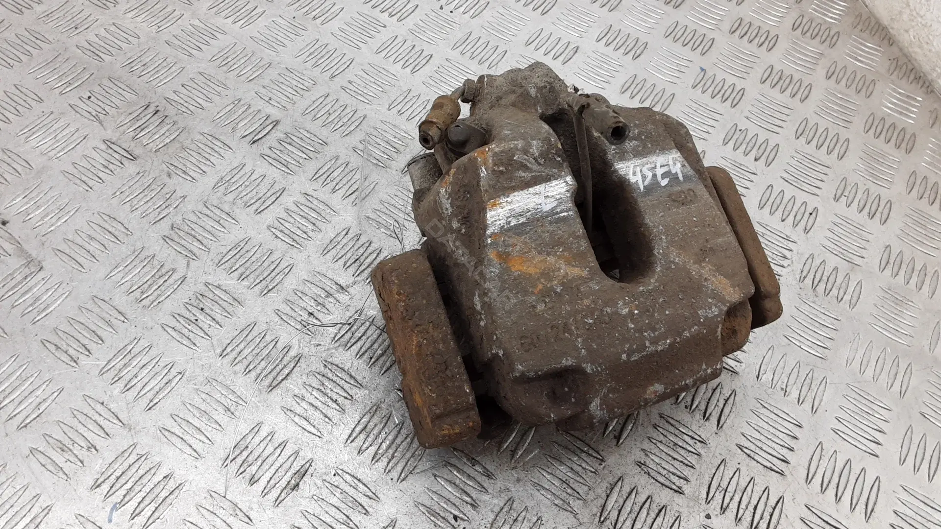 Суппорт тормозной 34116791919