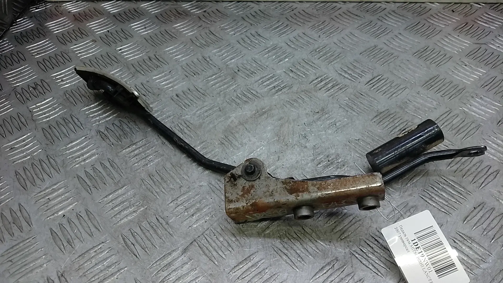 Педаль газа 1DE19NW01