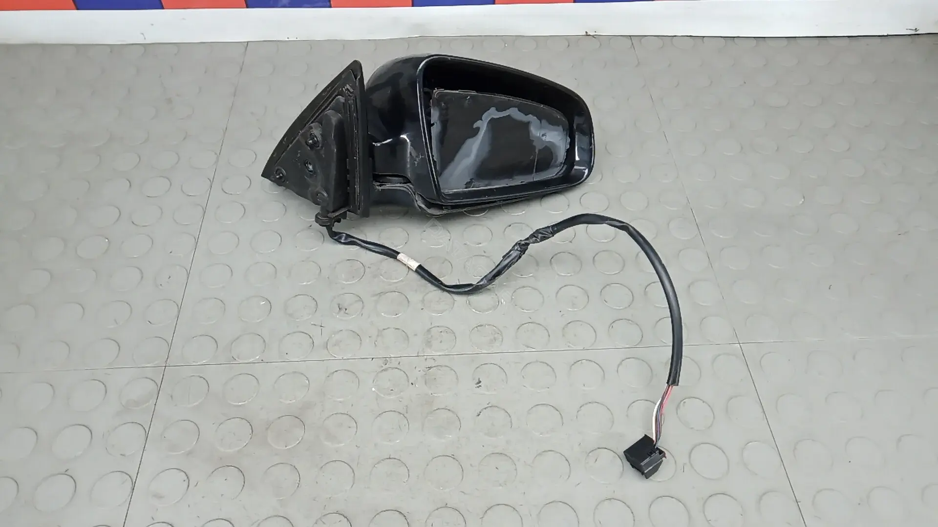 Наружное зеркало 4F2858532J, 8E0857508B, 8E0857536E