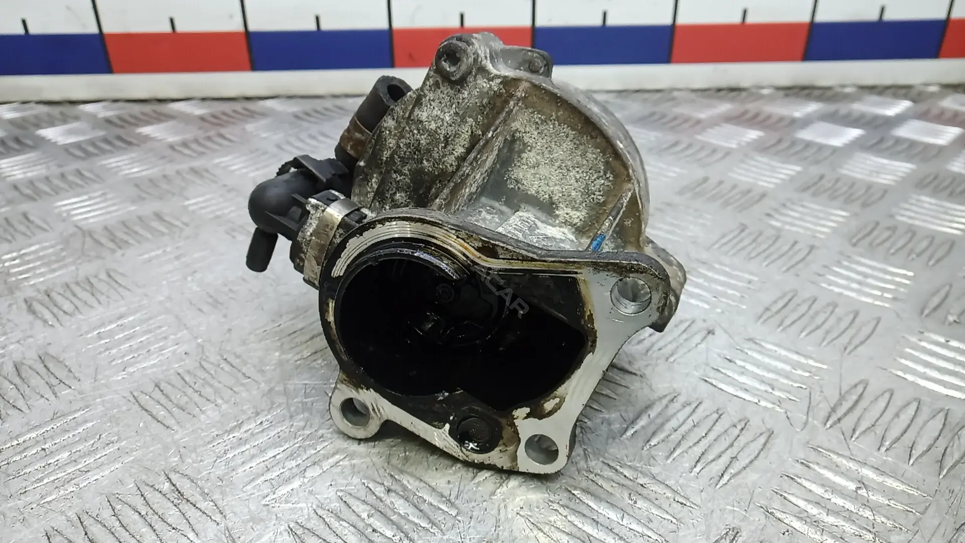 Вакуумный насос D163R