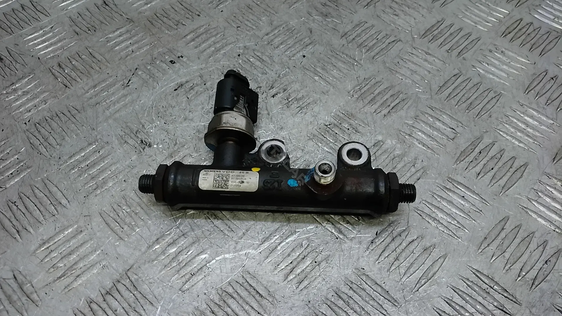 Топливная рейка A2C20001257