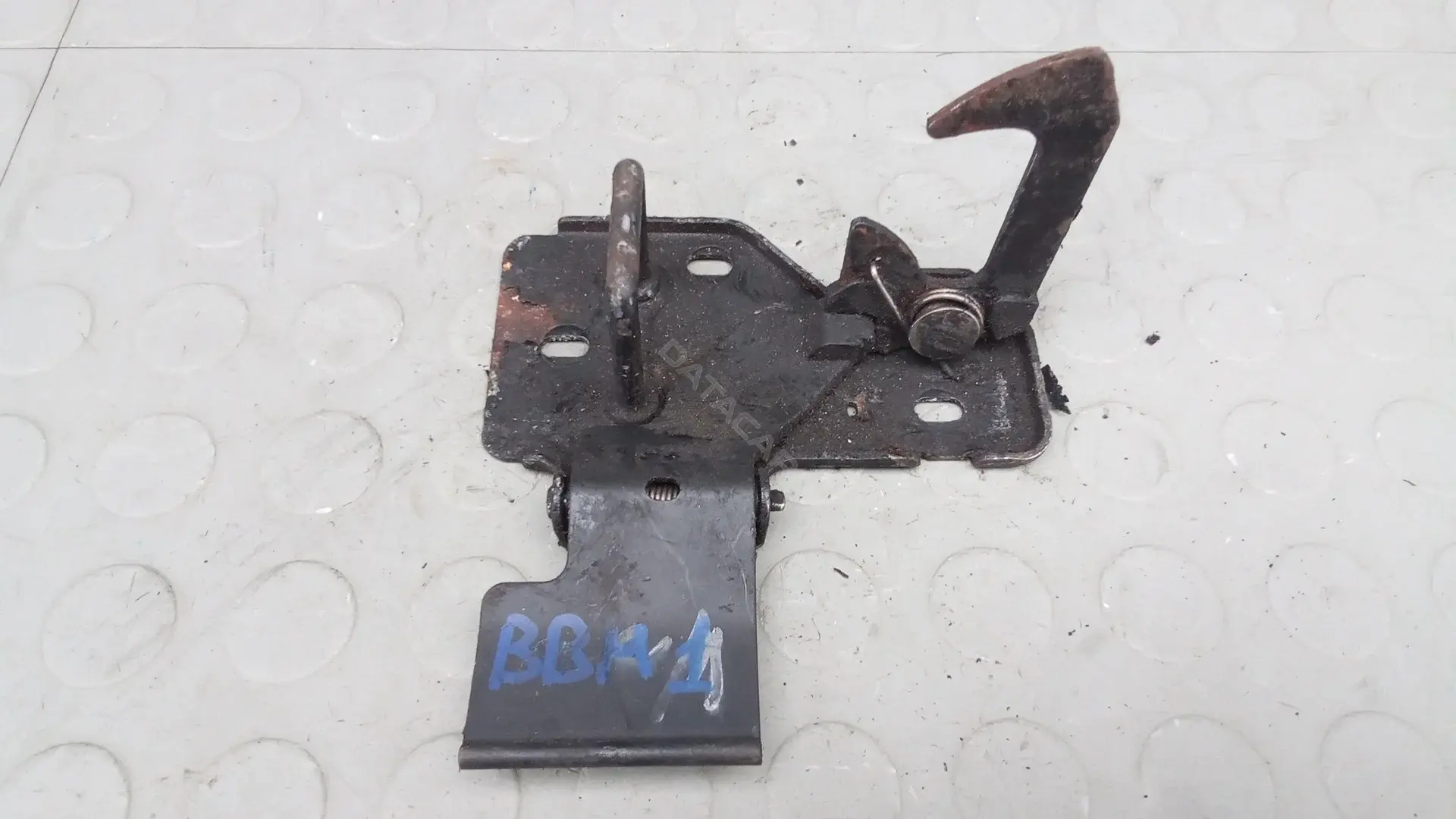 Ручка открывания капота 4L0823480