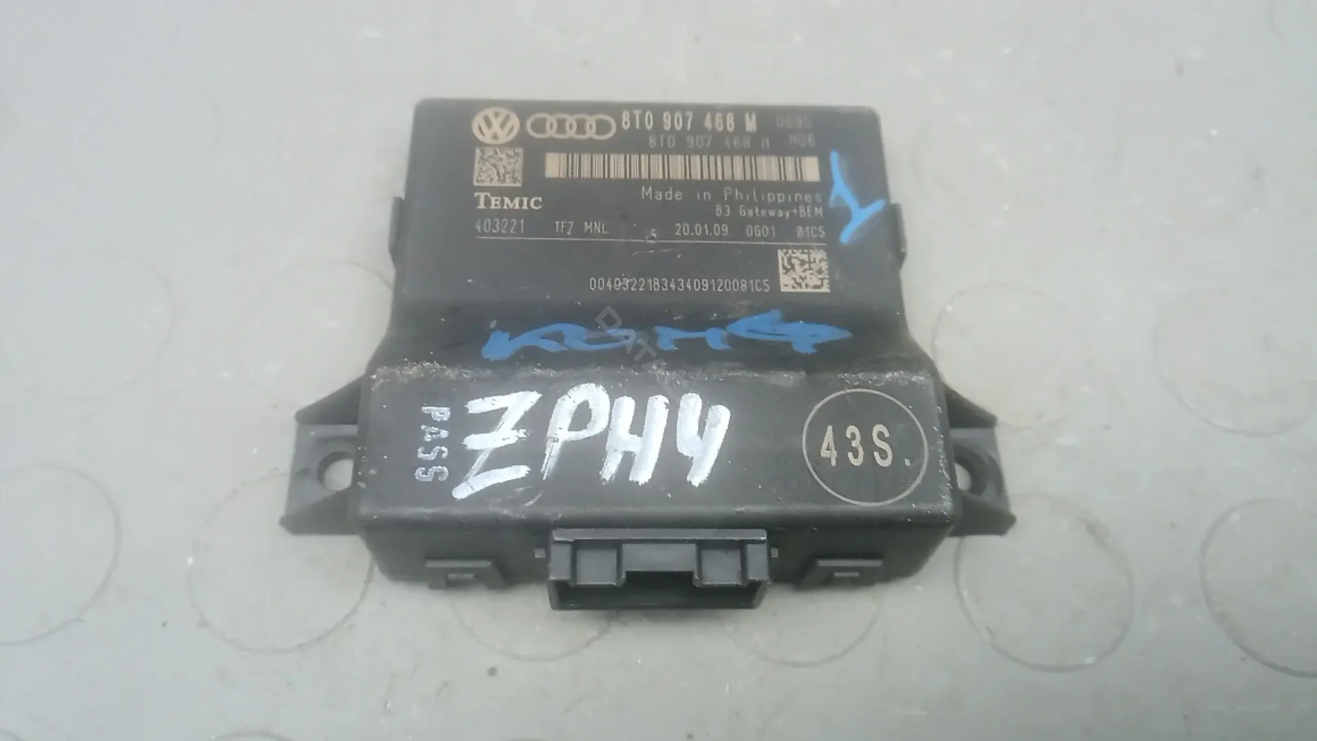 Блок комфорта 8t0907468m