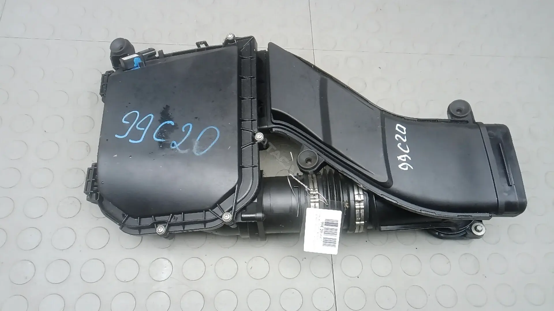 Корпус воздушного фильтра 99C20YG02