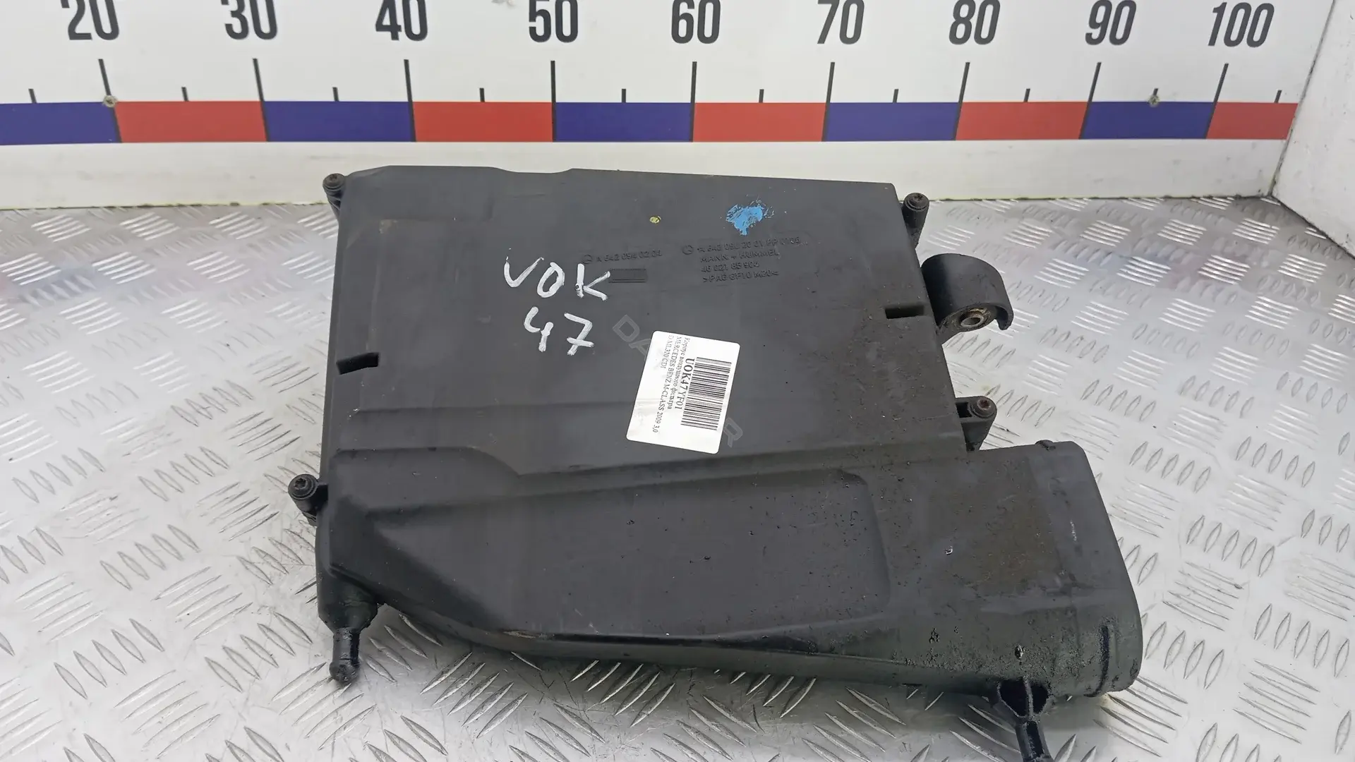 Корпус воздушного фильтра UOK47YF01