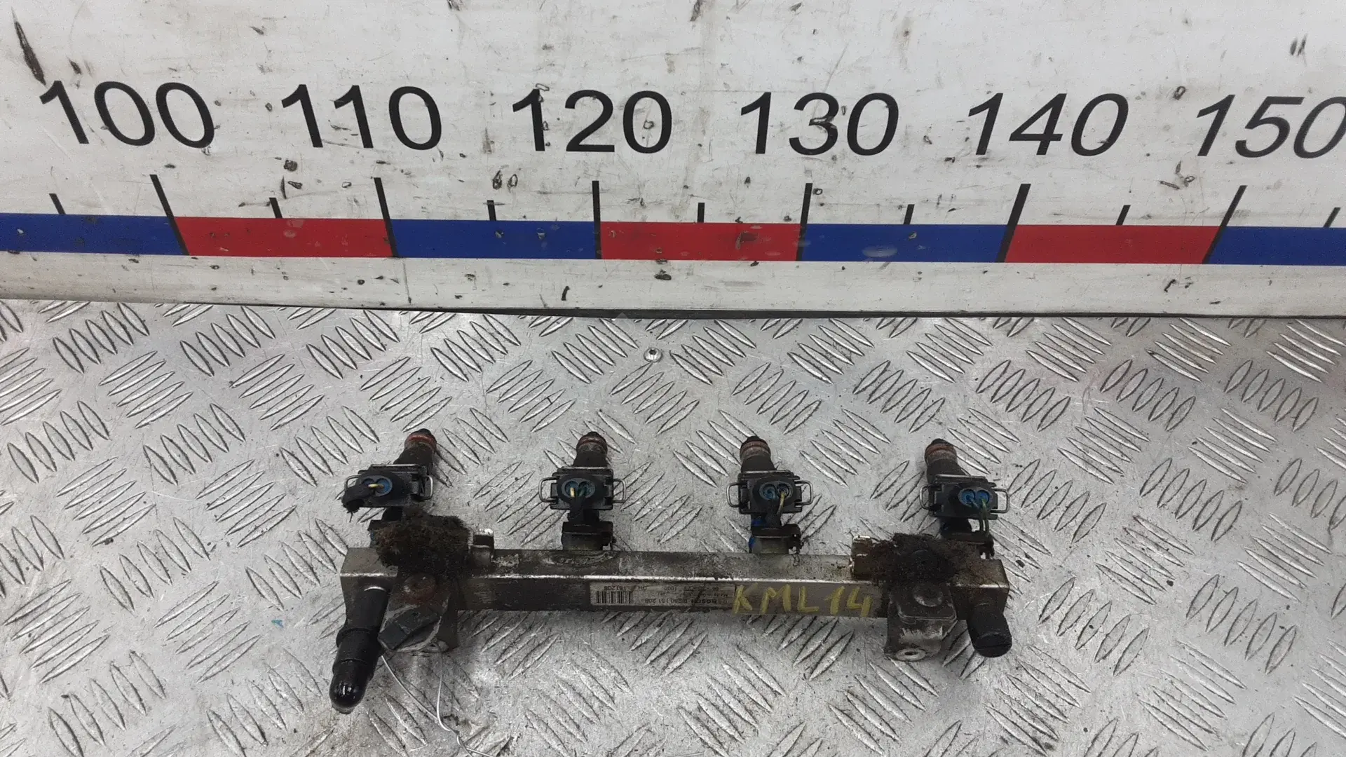 Топливная рейка KML14TJ01