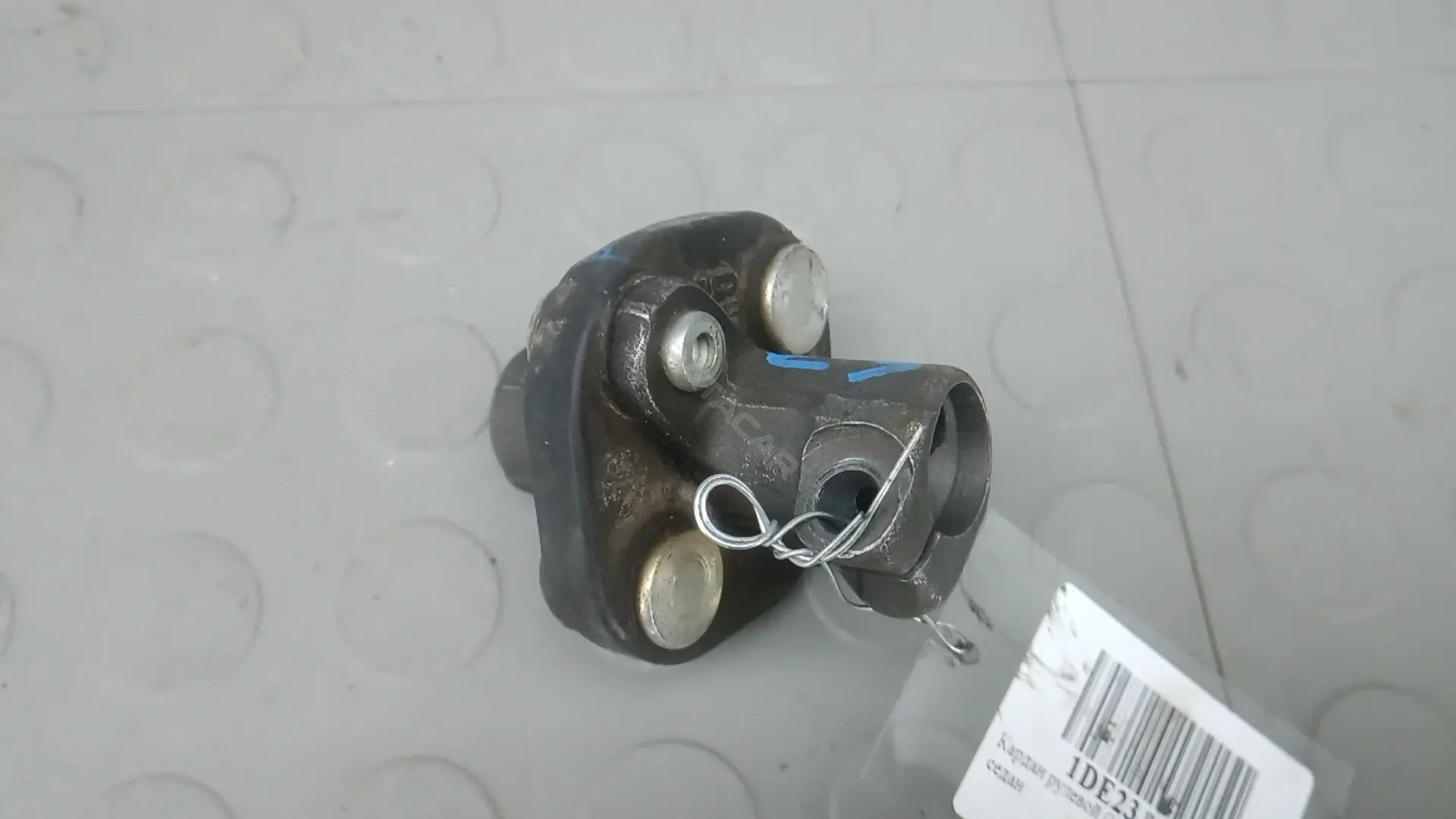 Рулевой карданчик 1DE23JW01