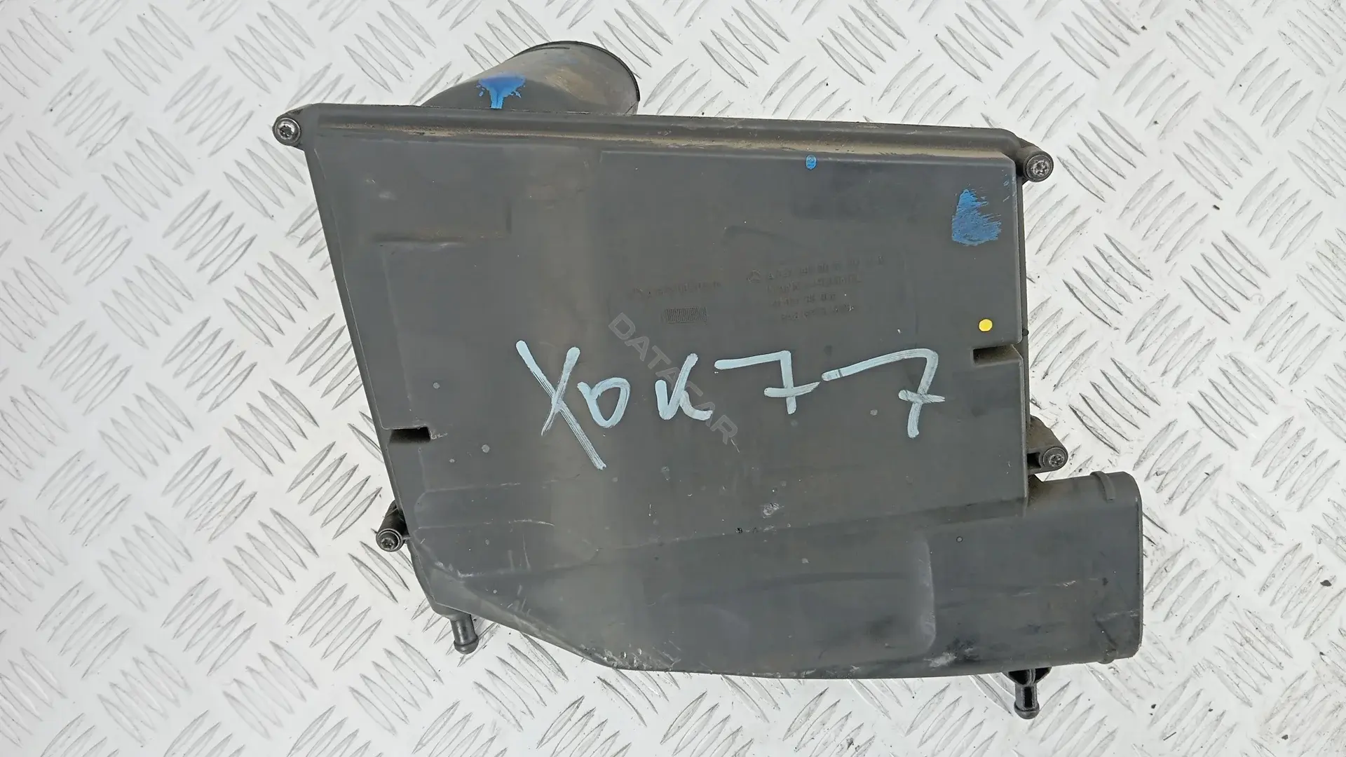 Корпус воздушного фильтра XOK77YF01