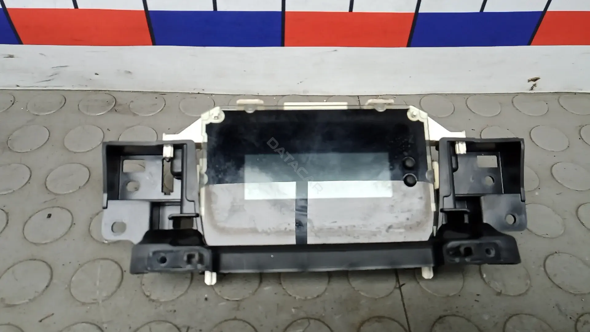 Дисплей E1110R035347