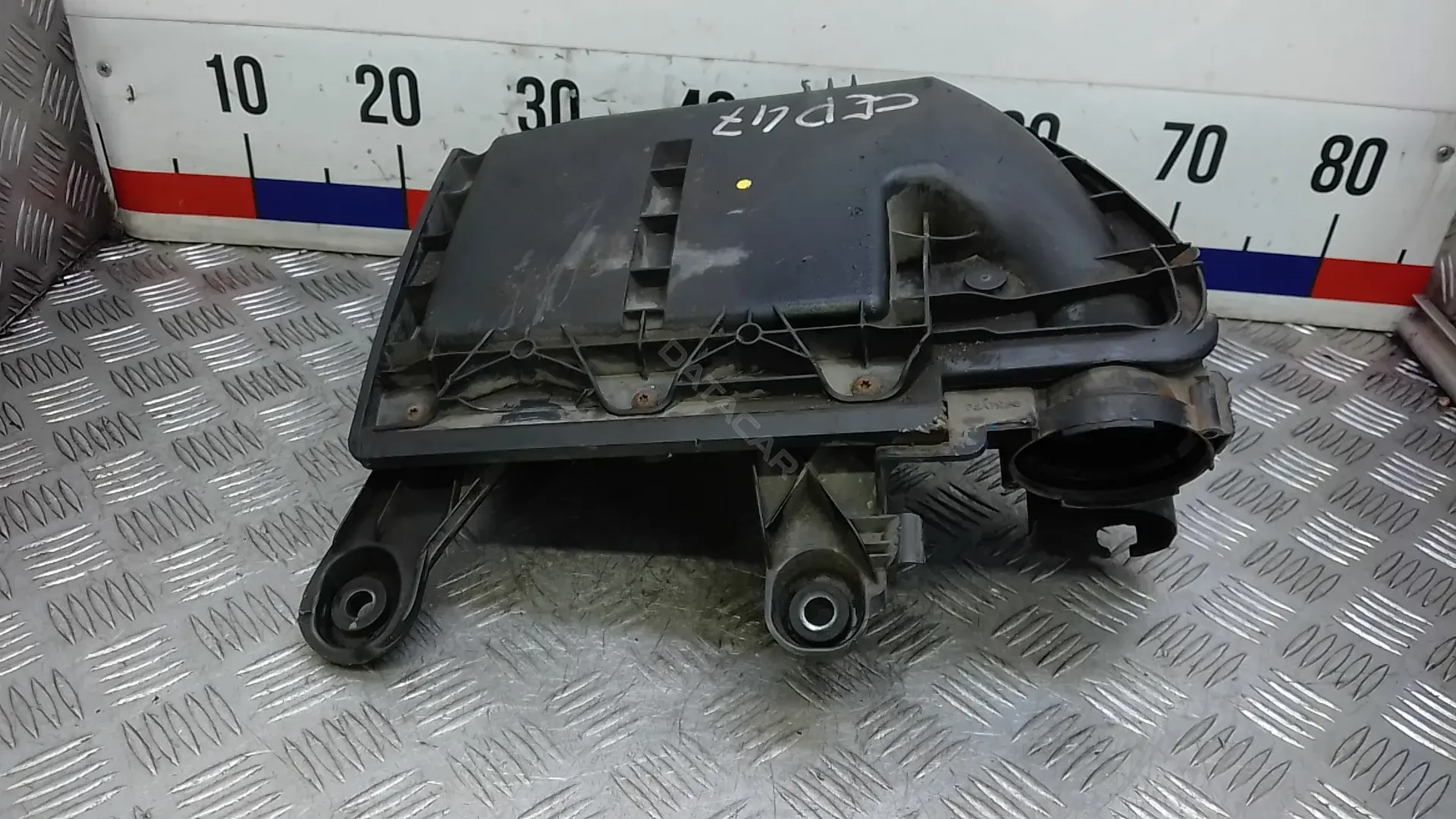 Корпус воздушного фильтра CEP47YF01