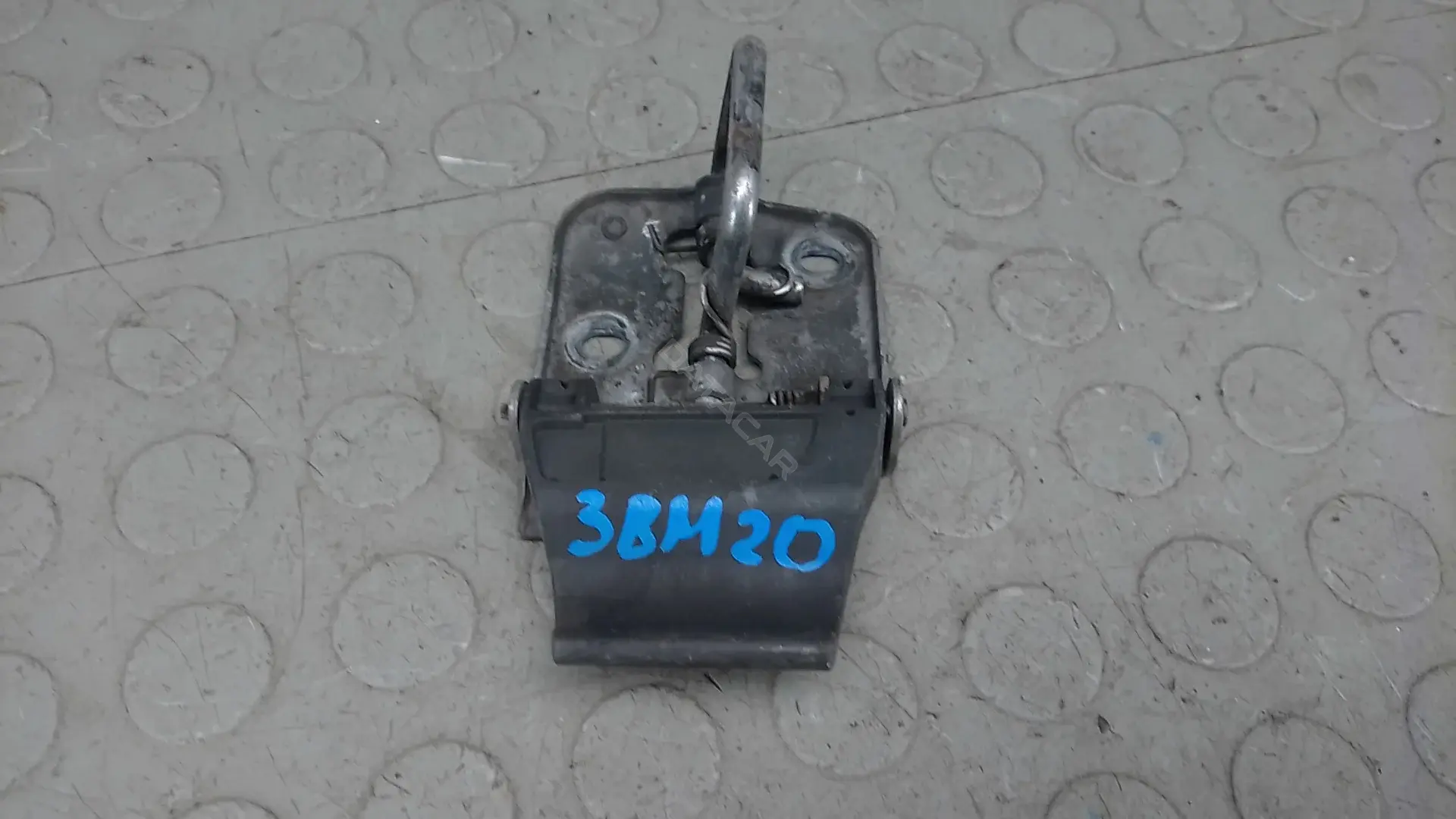 Ручка открывания капота 57A823186