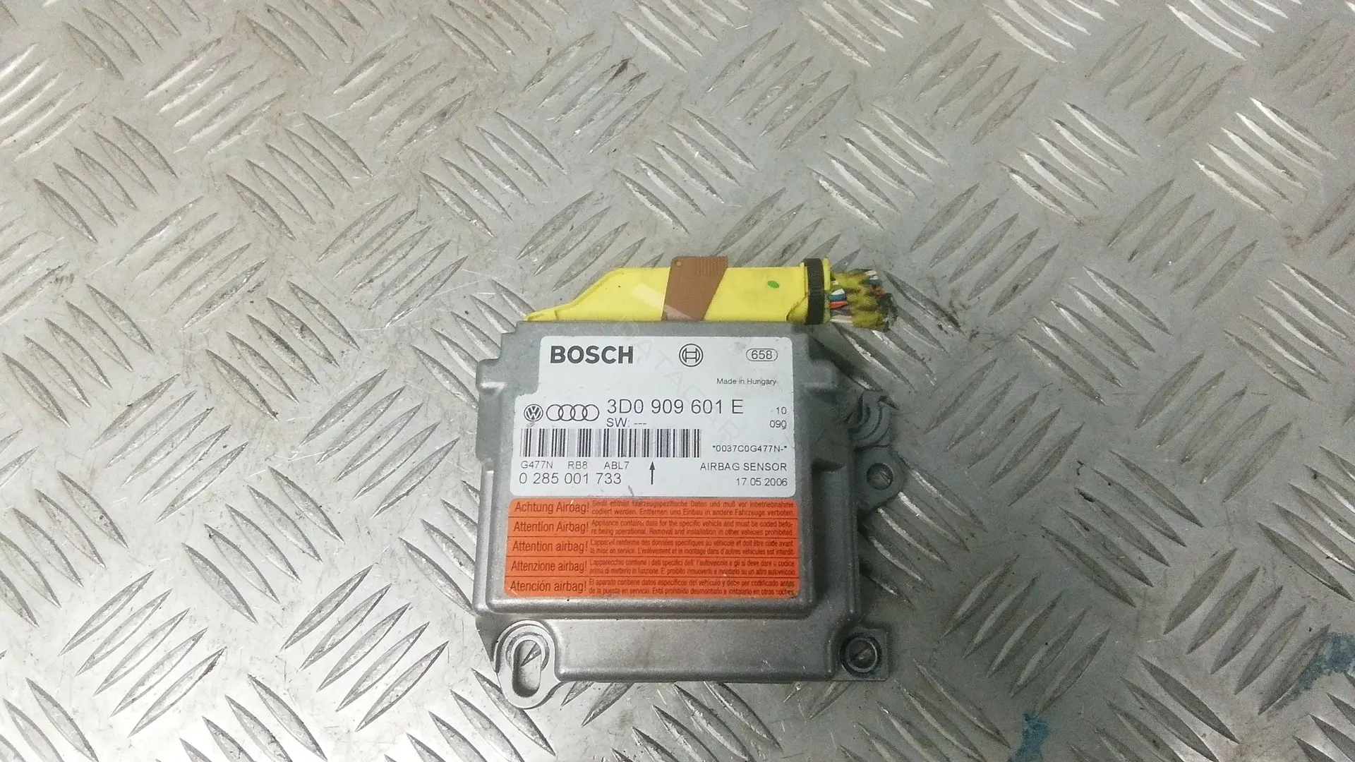 Блок управления подушками безопасности 0285001733, 3D0909601E