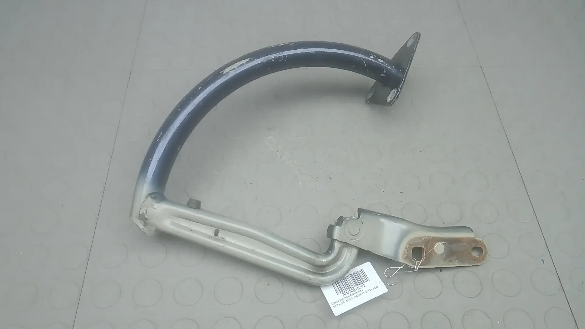 Петля крышки багажника 3C5827302B