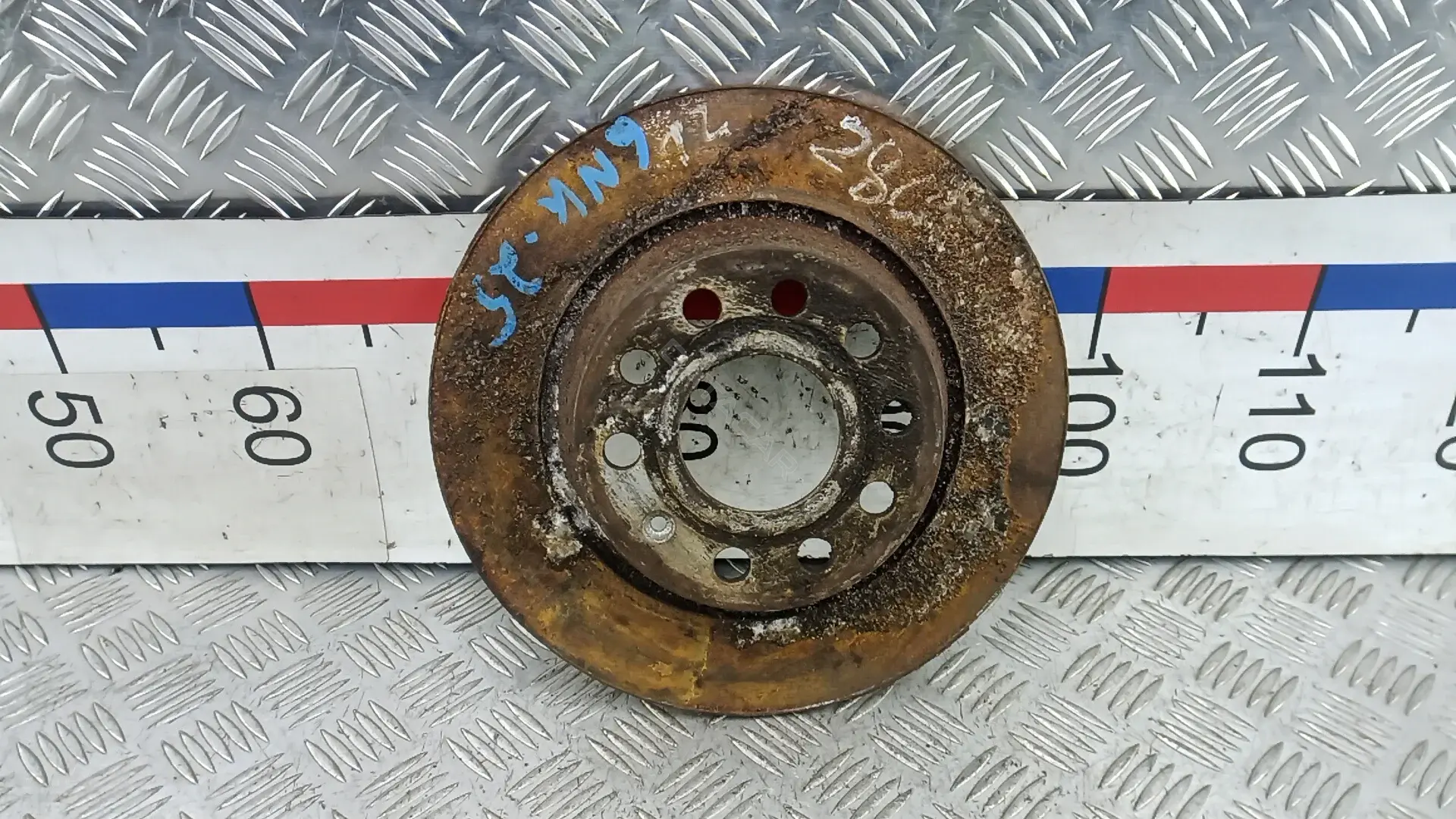 Тормозные диски 5Q0615601G