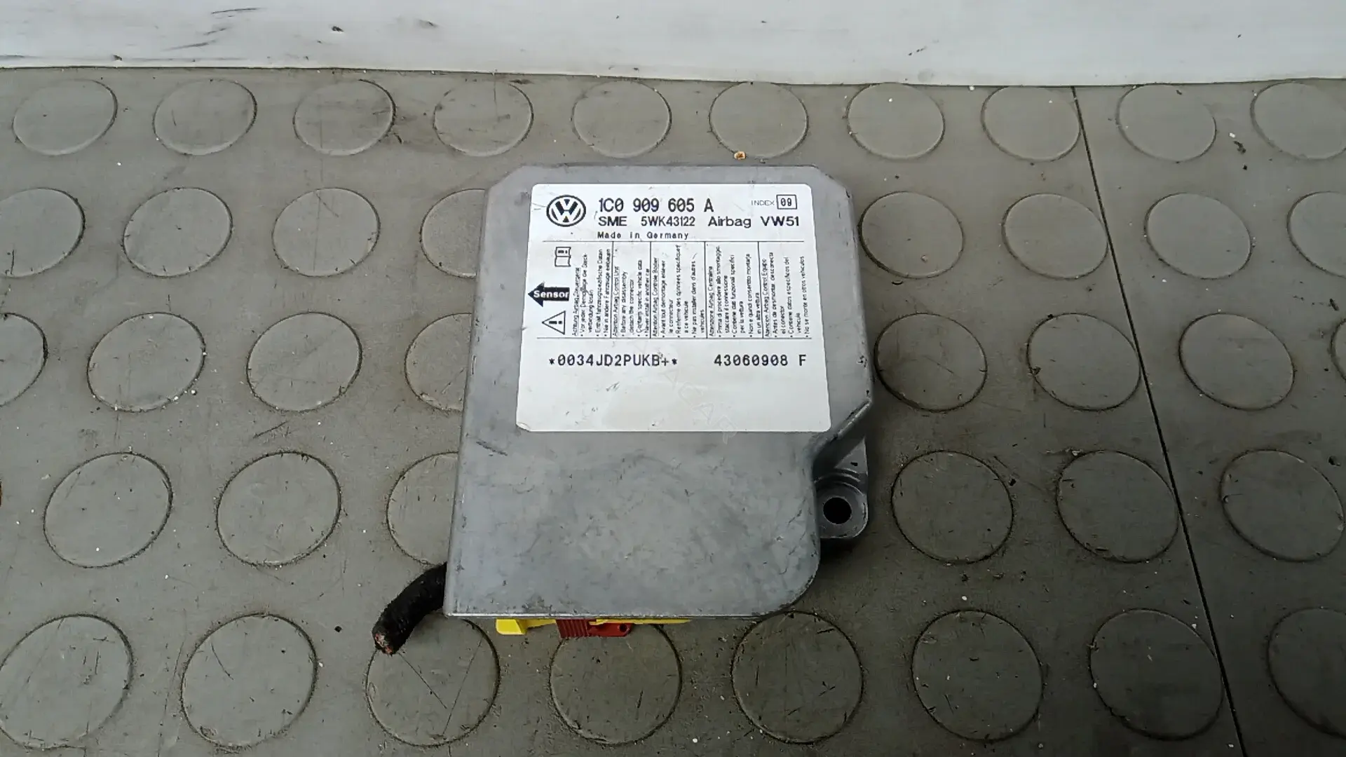 Блок управления подушками безопасности 1C0909605A
