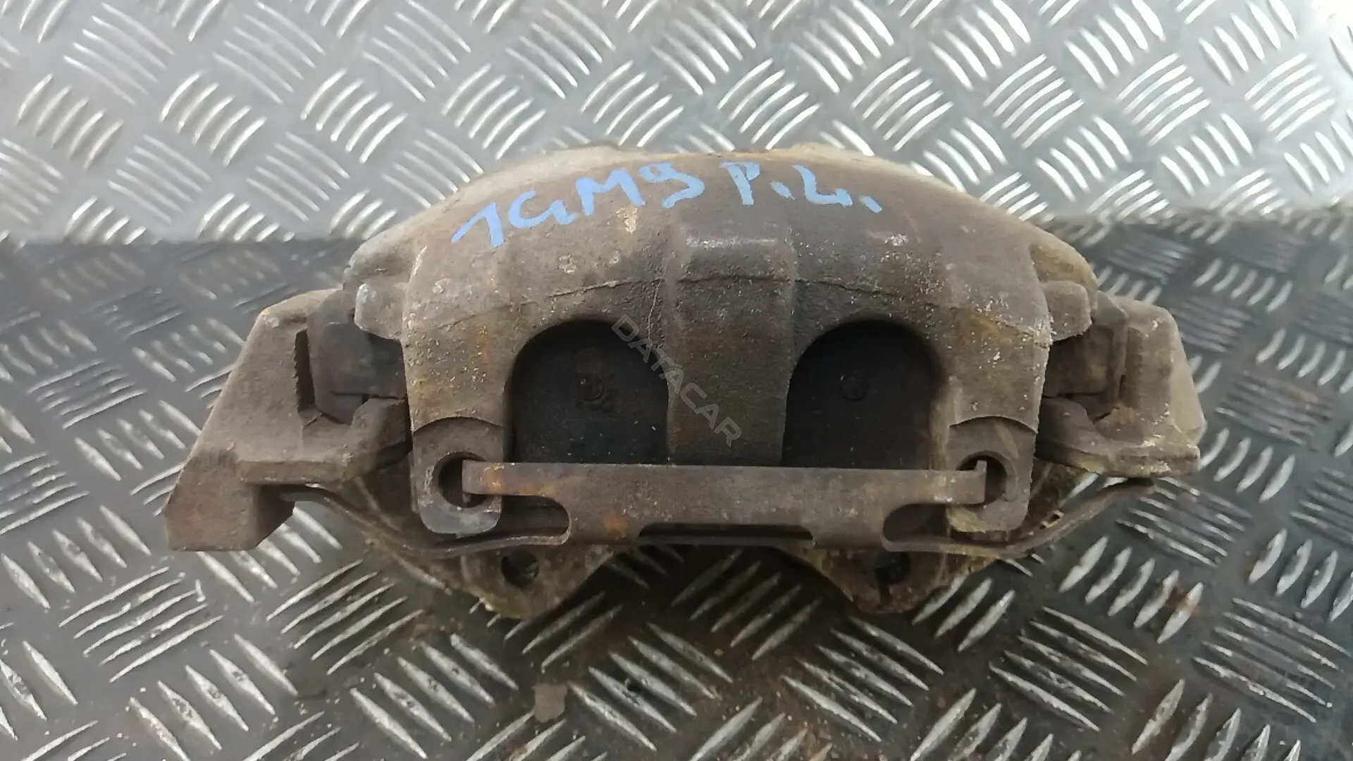 Суппорт тормозной 1GM09K701