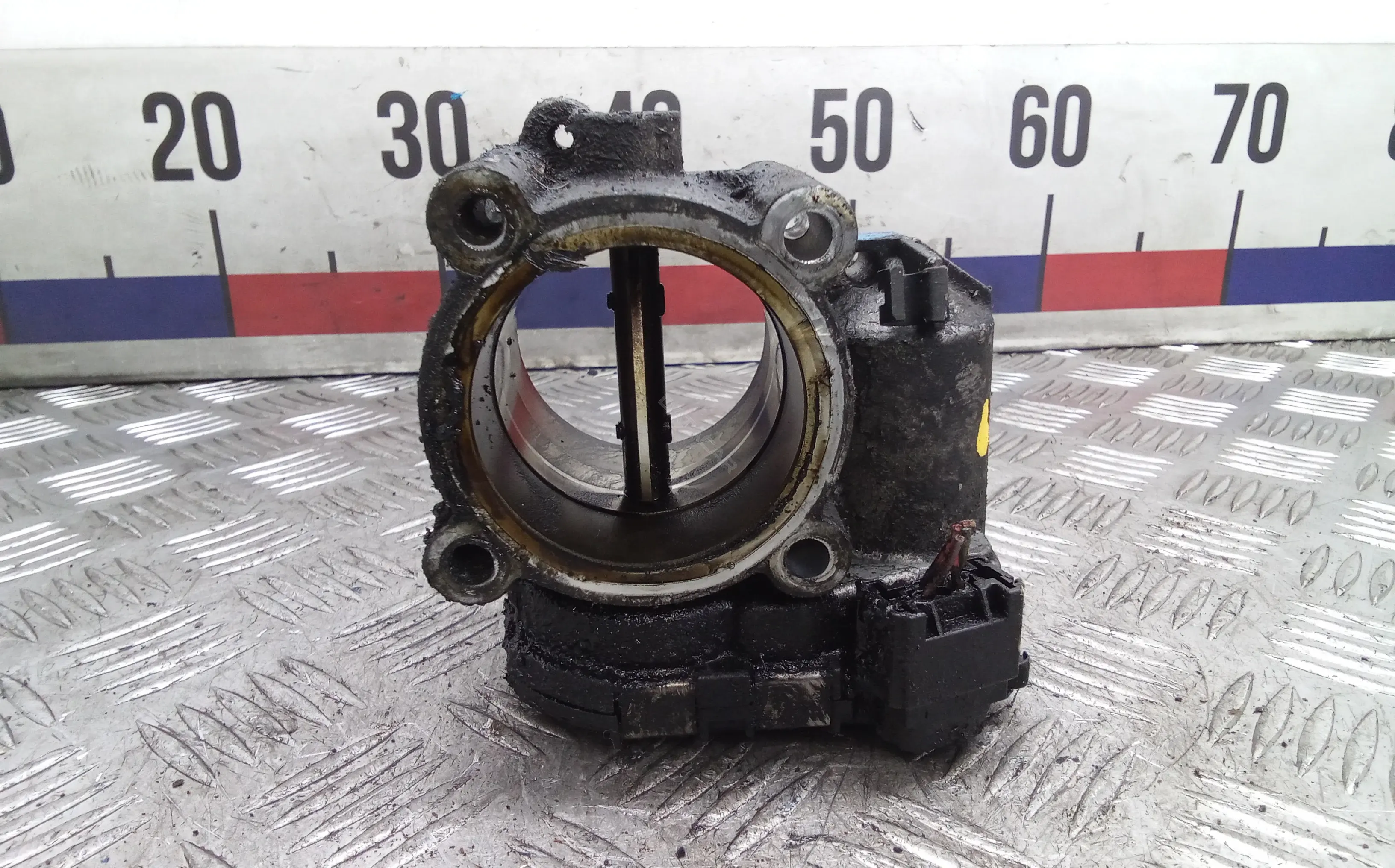Дроссельная заслонка 9NK35BQ01
