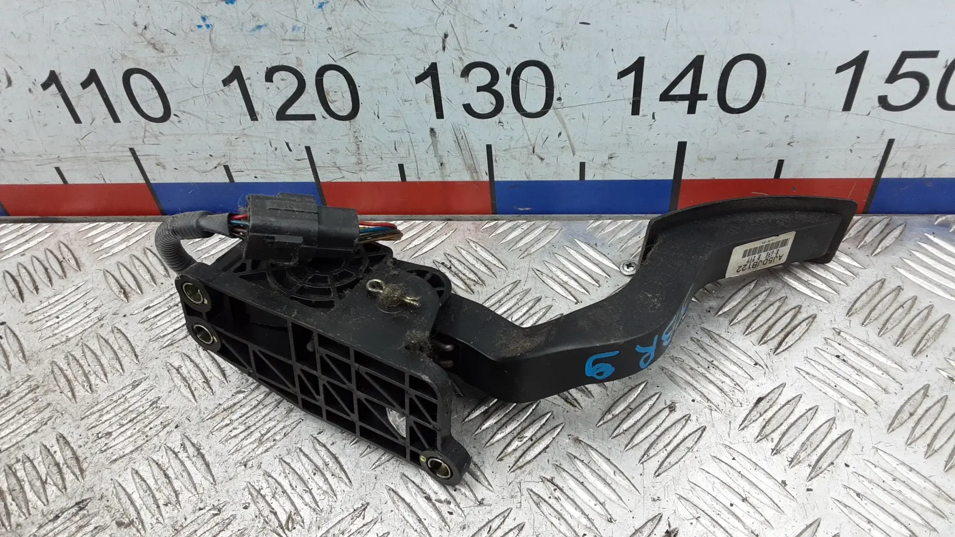 Педаль газа 327001G800