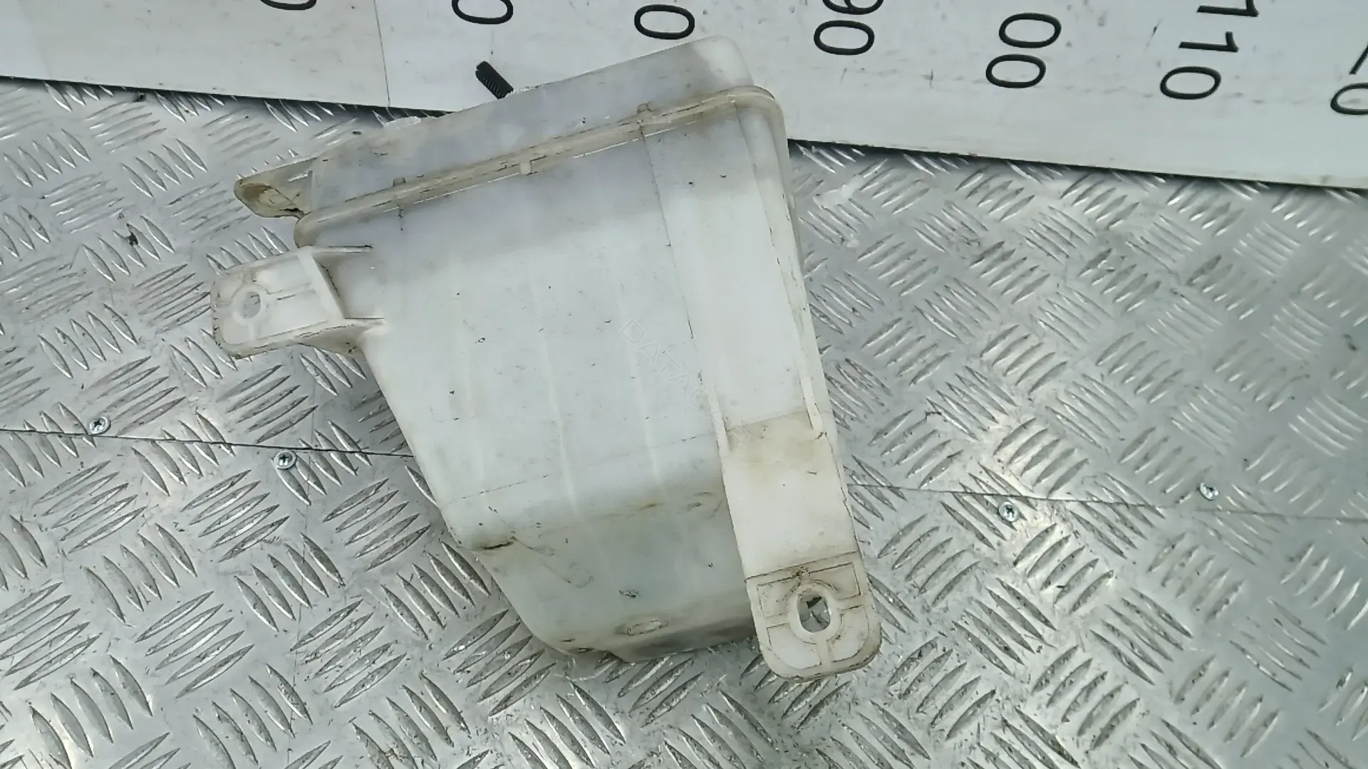 Бачок омывателя 96650768