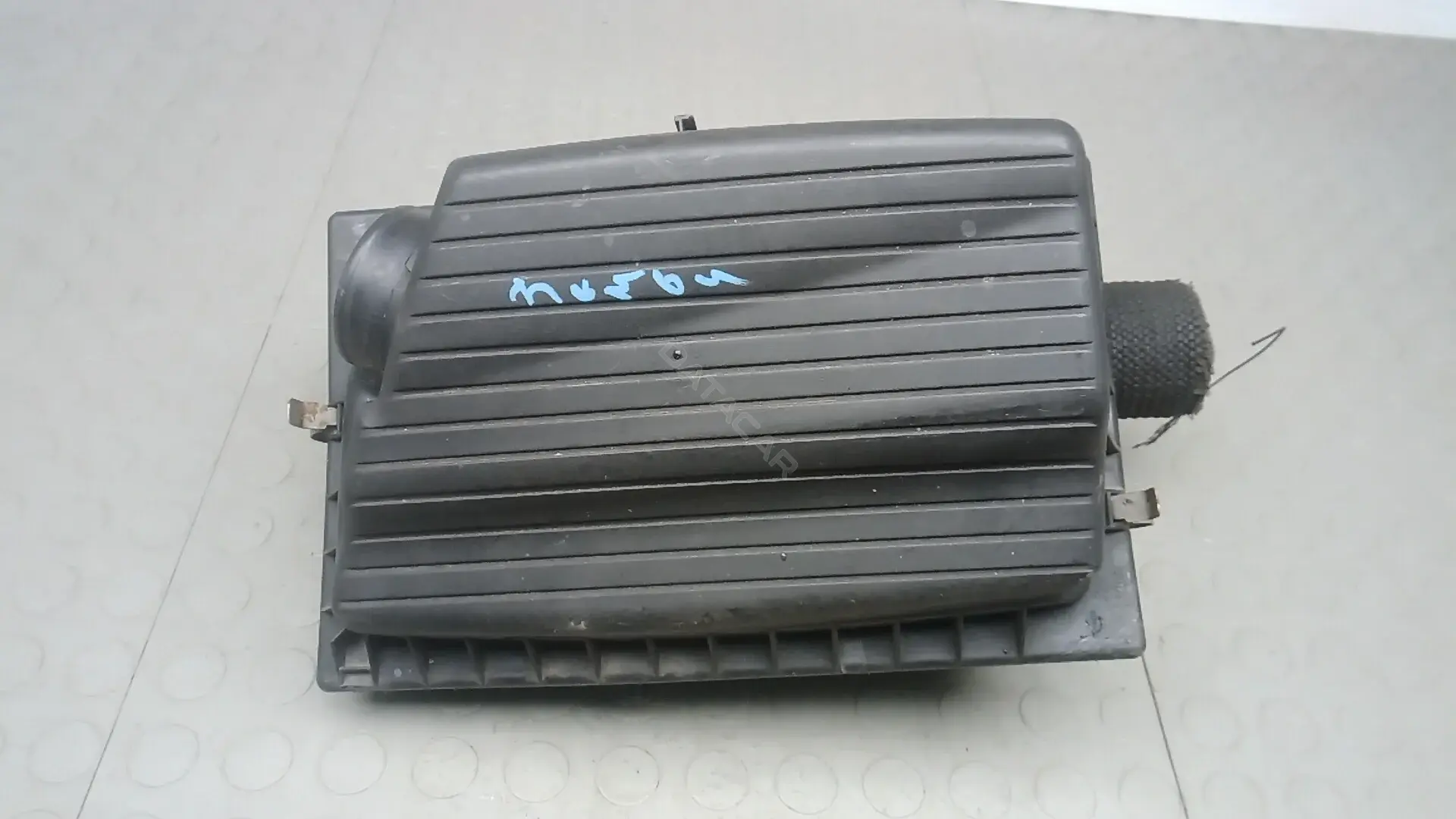 Корпус воздушного фильтра 3GM64NQ01