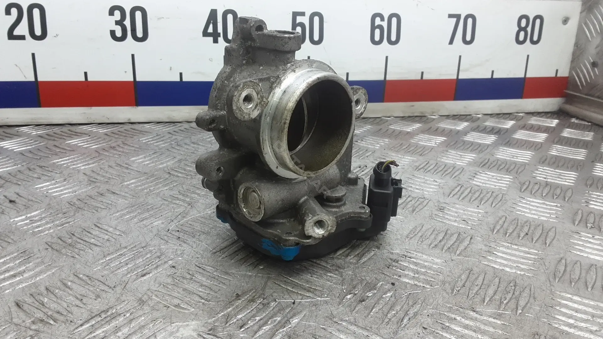 Дроссельная заслонка 04L128063P