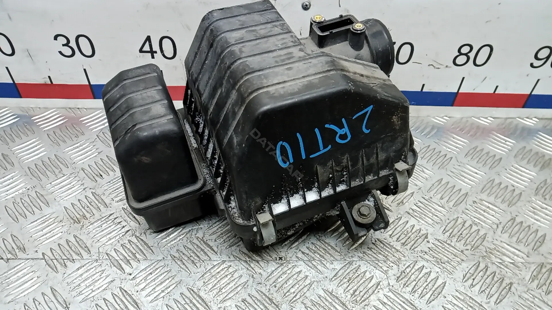 Корпус воздушного фильтра 2RT10NQ01