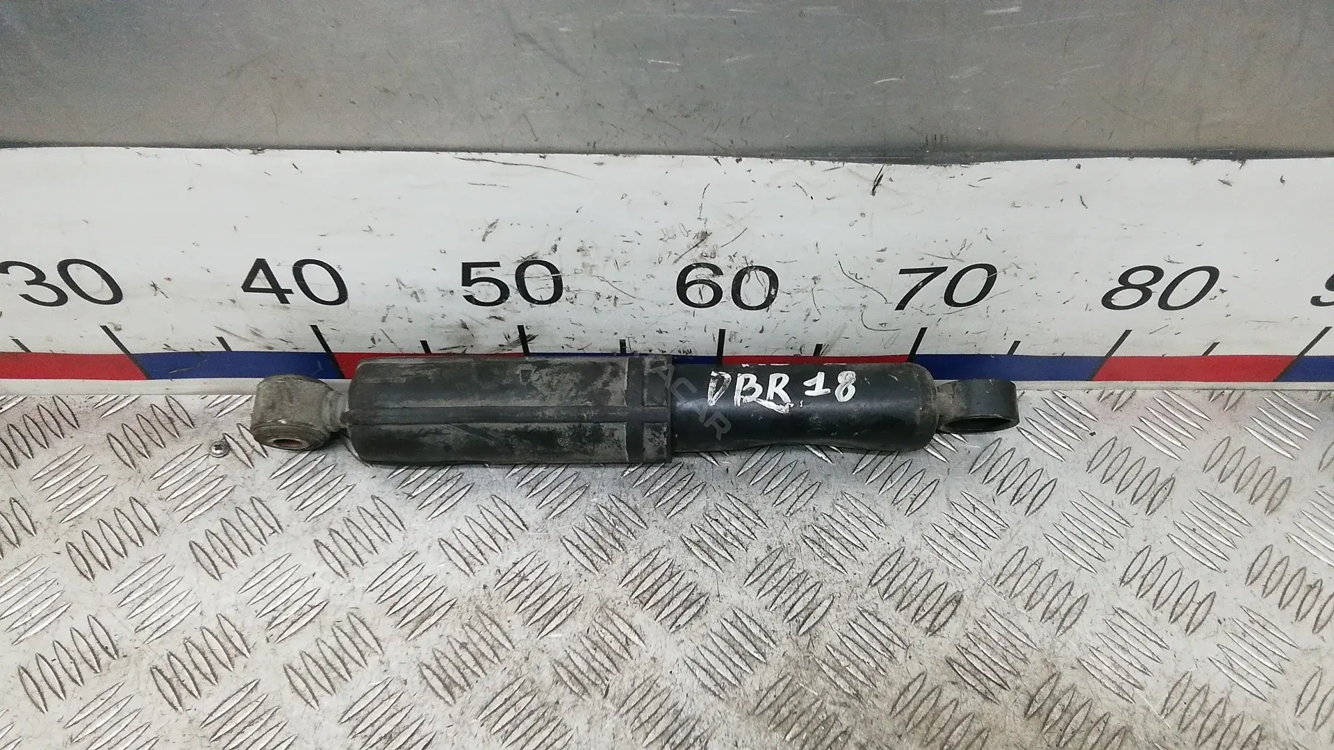 Амортизаторы DBR18PN02