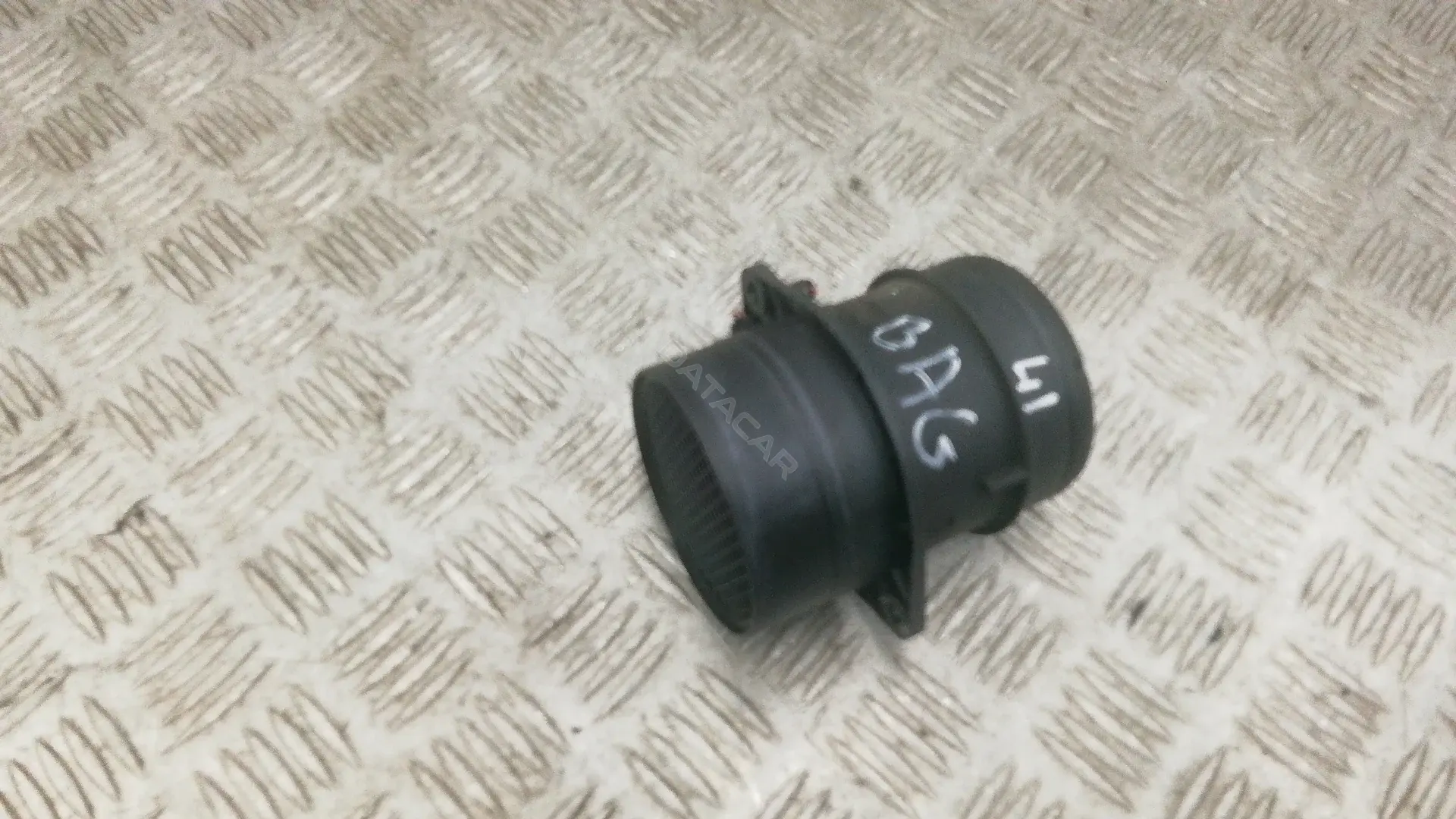 Расходомер воздуха 03L906461A