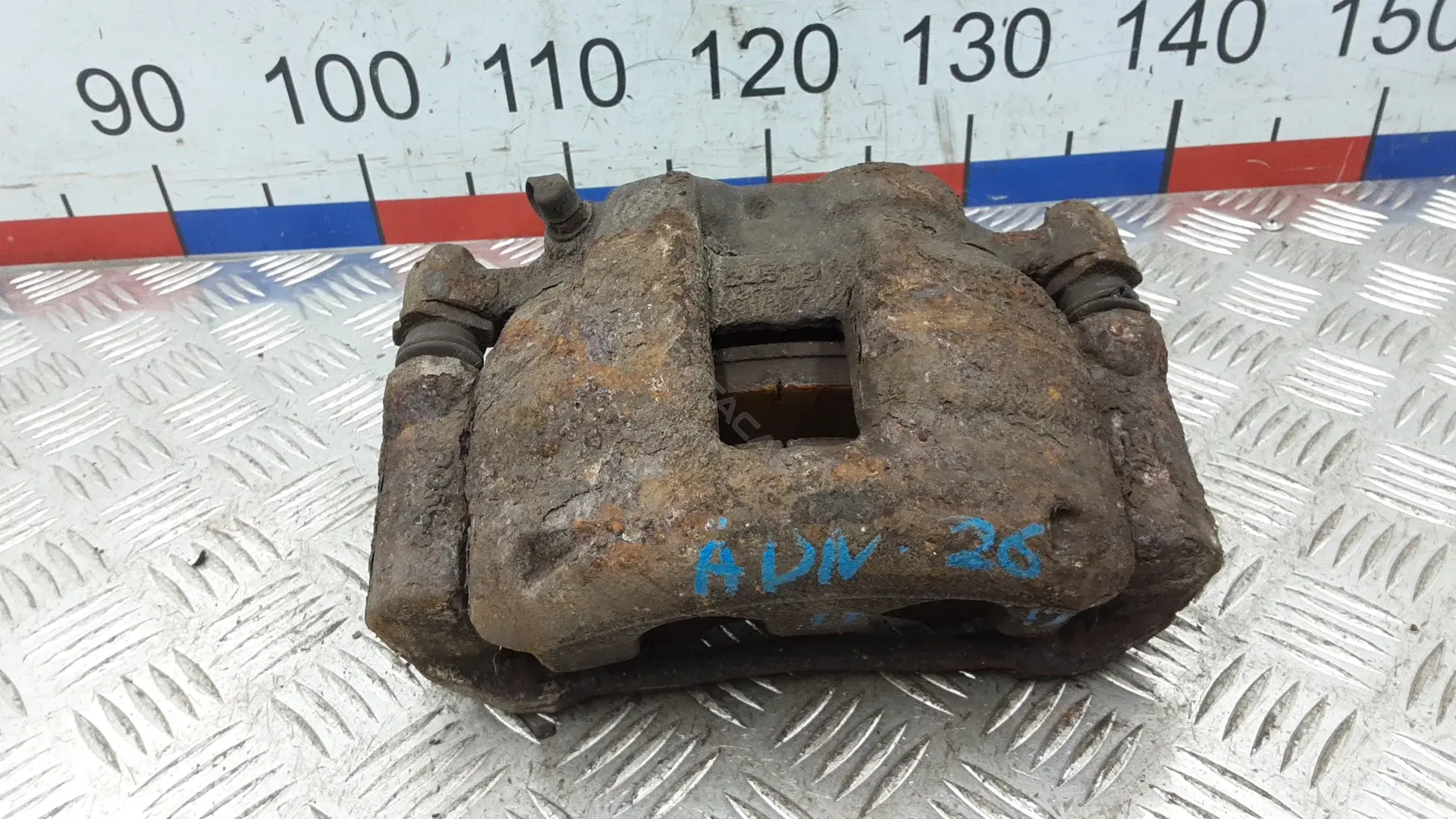 Суппорт тормозной ADN26N701