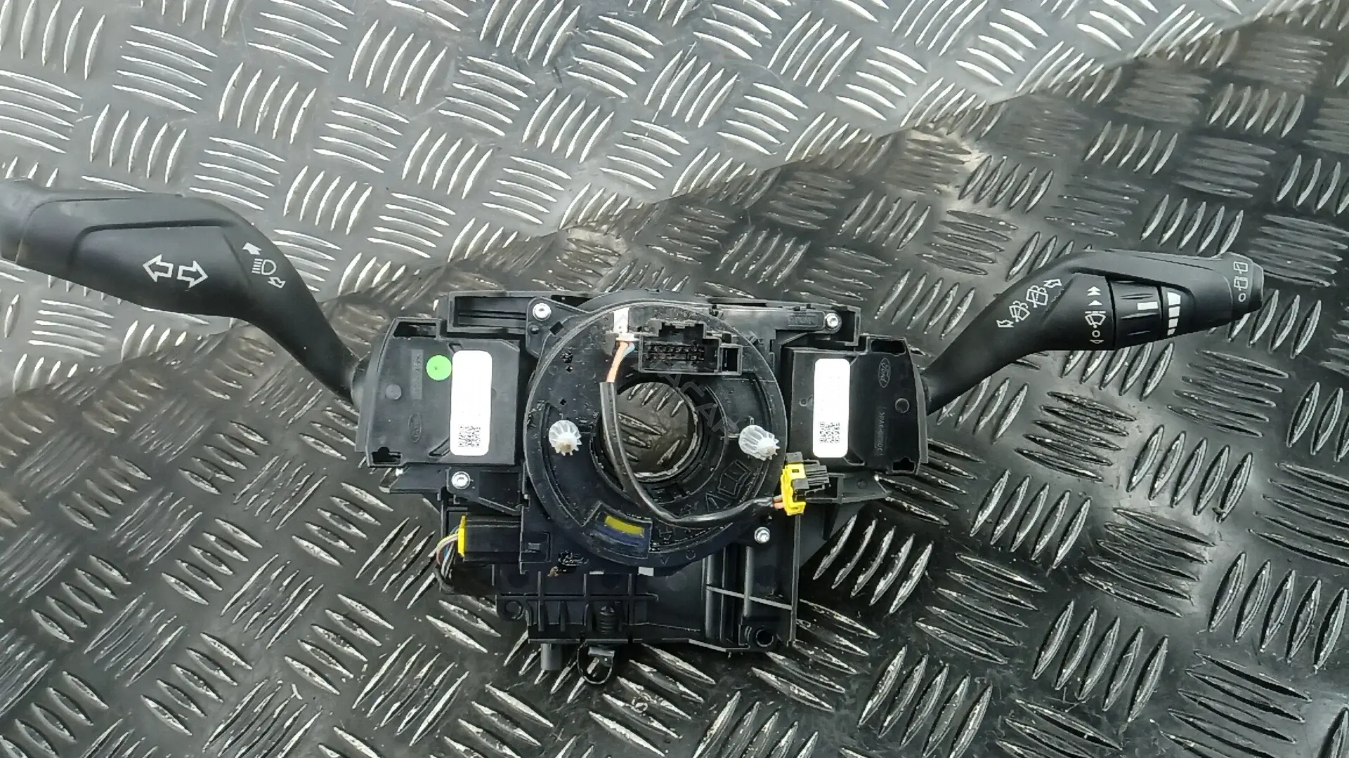 Переключатель подрулевой BV6T13N064AH