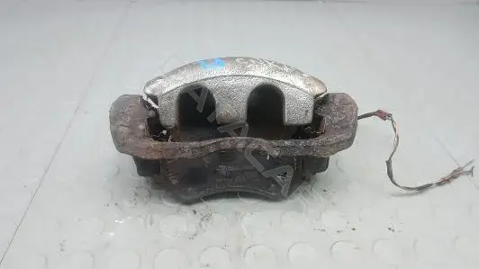 Скоба суппорта SNK220R01