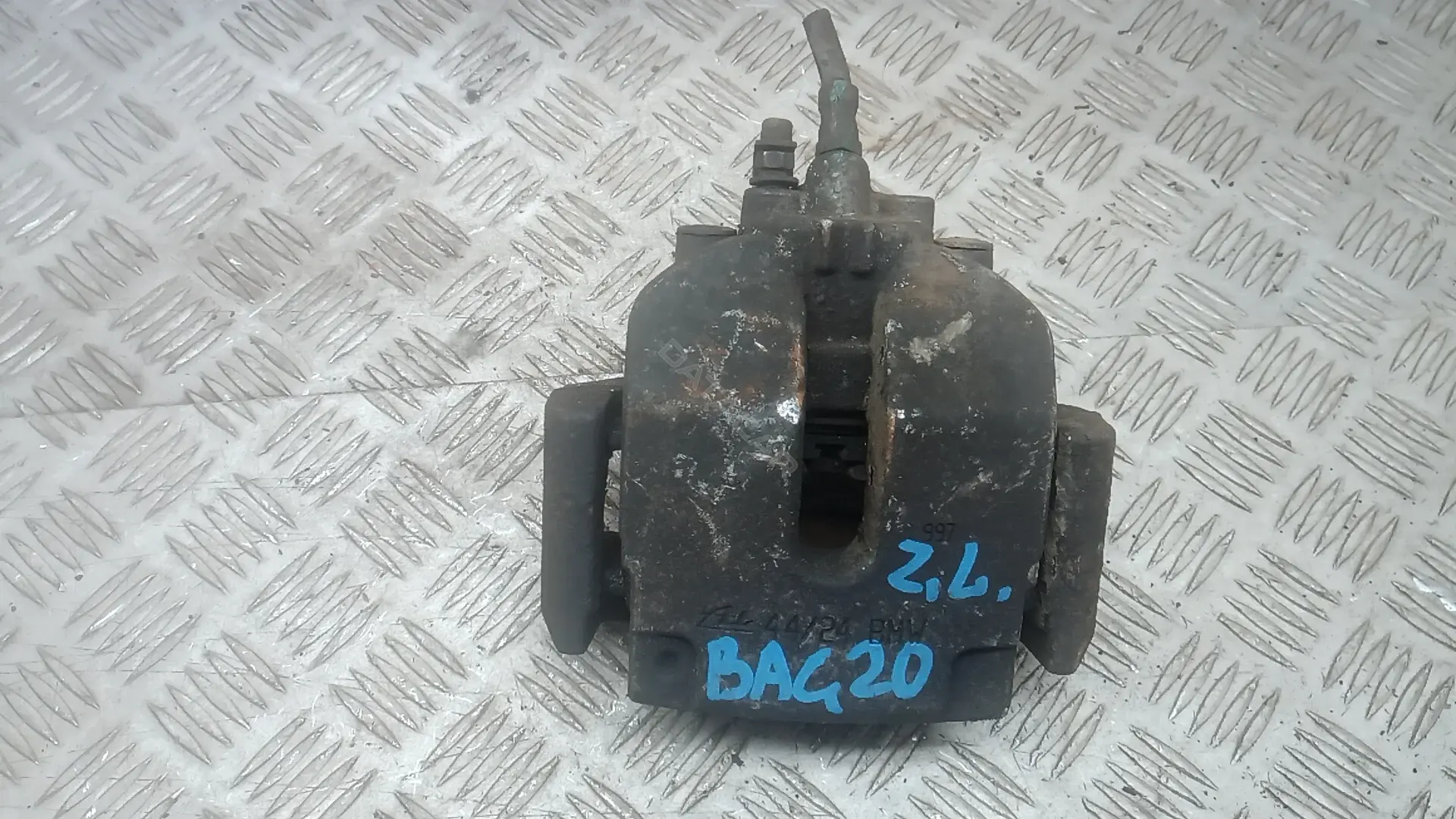 Суппорт тормозной BAG20MA01